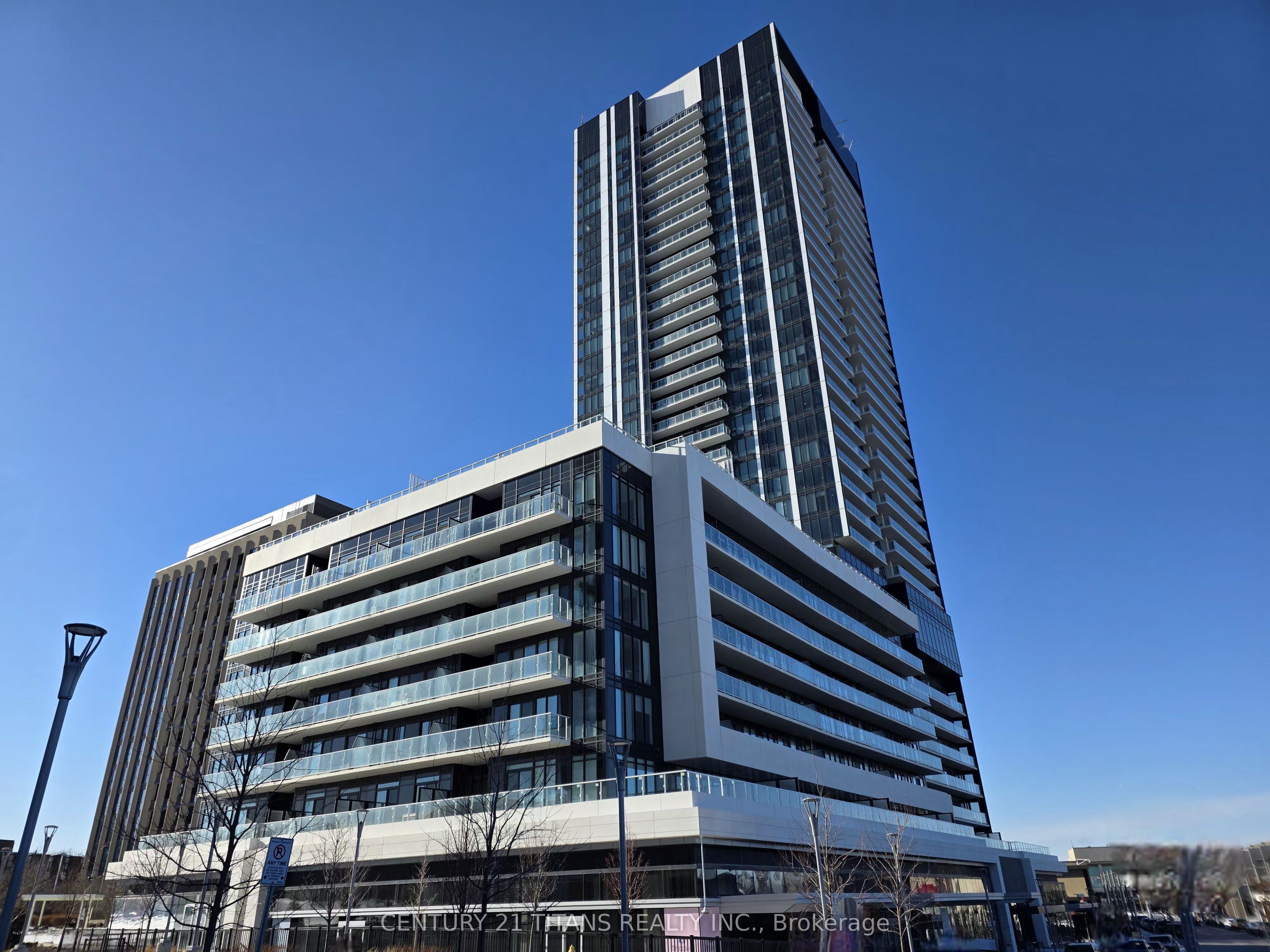 50 O'neill Road 1610, Toronto, ON M3C 0R1
