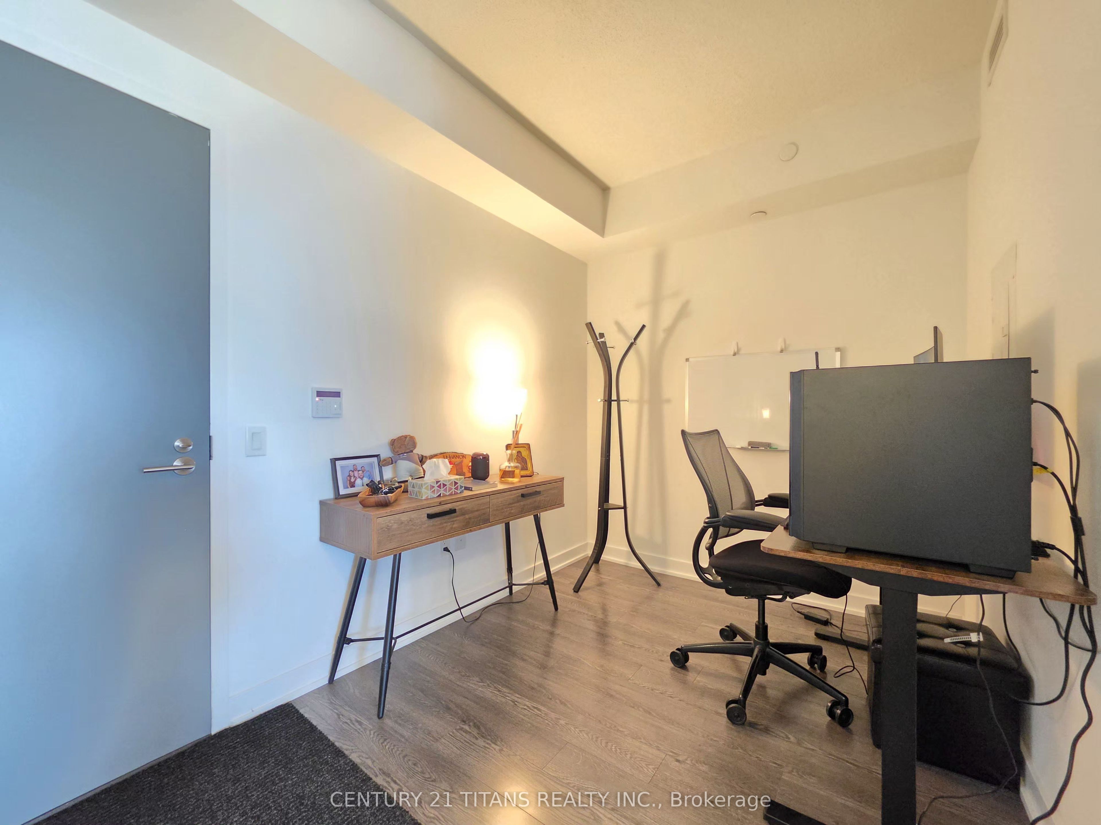 50 O'neill Road 1610, Toronto, ON M3C 0R1 photo 3