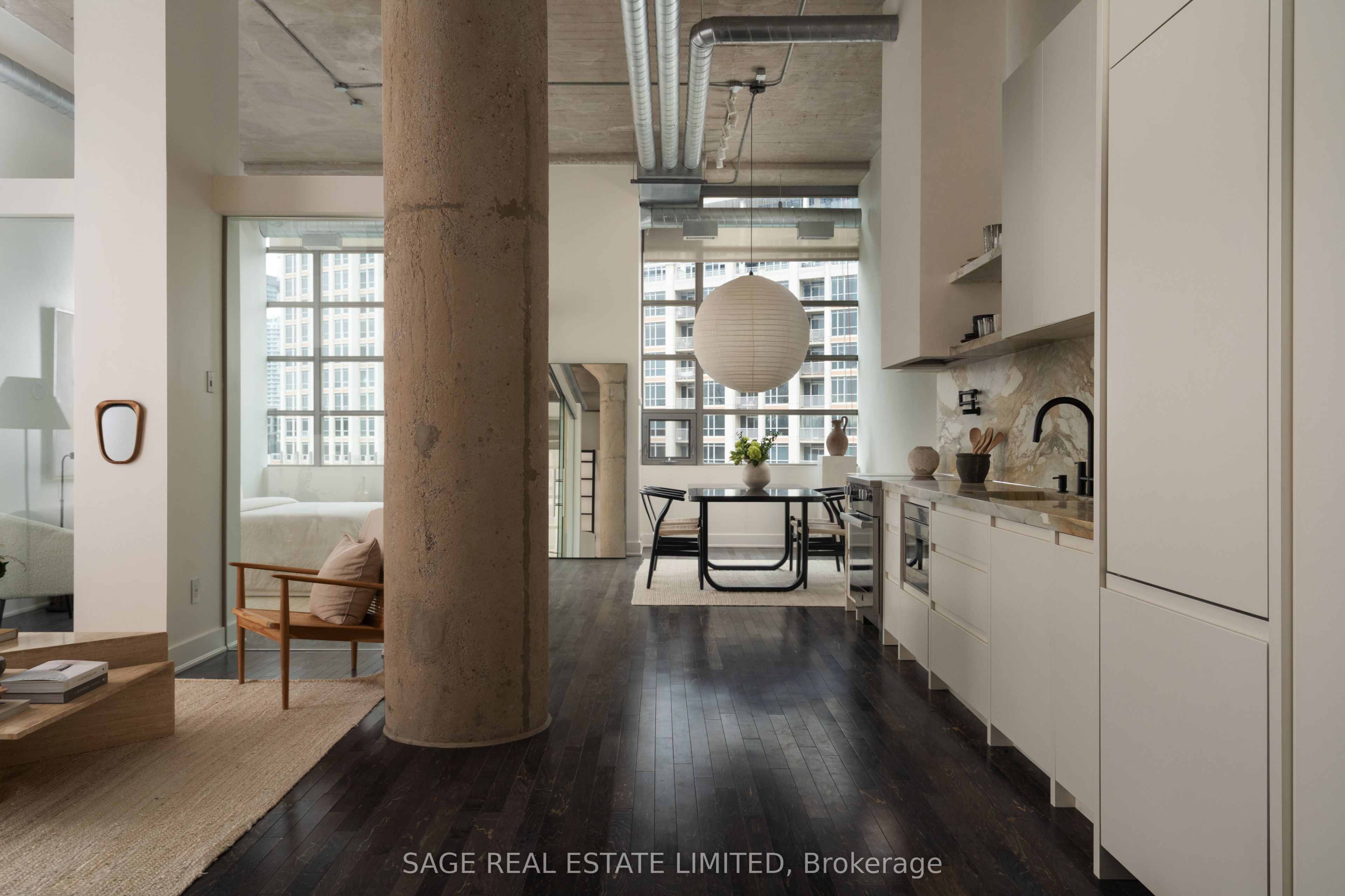 637 Lake Shore Boulevard W 318, Toronto, ON M5V 3J6 photo 2