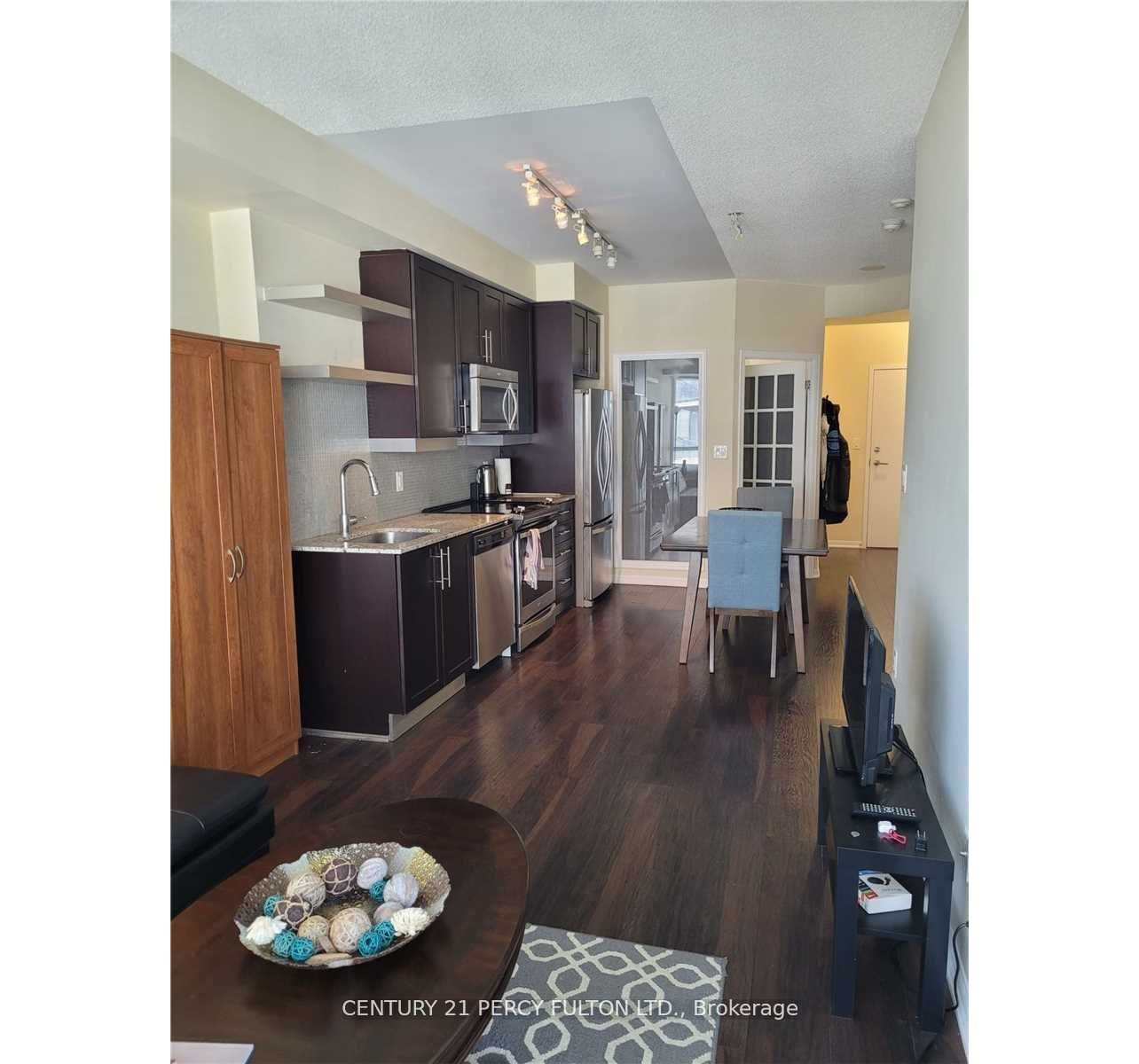 400 Adelaide Street E 1202, Toronto, ON M5A 4S3 photo 3