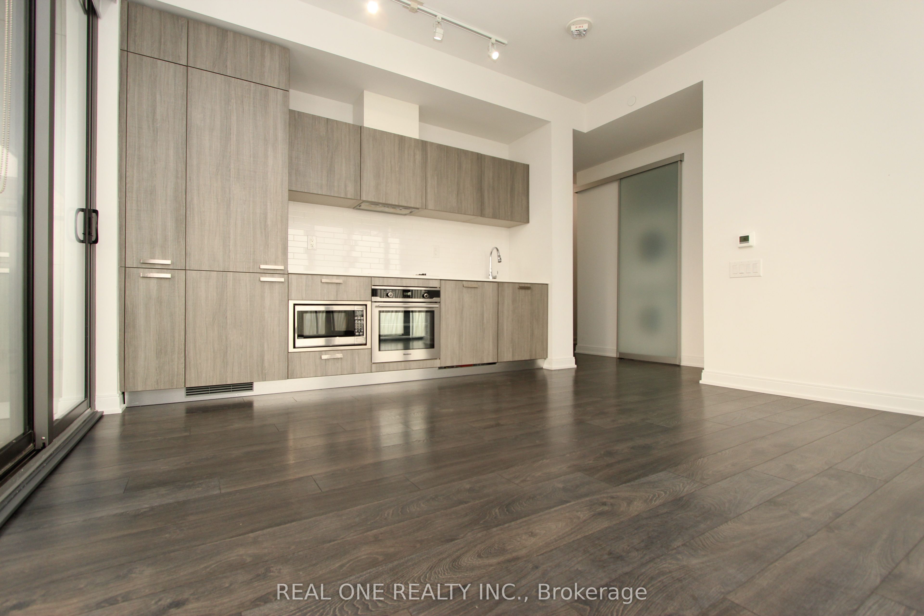 50 CHARLES Street E 2605, Toronto, ON M4Y 0C3 photo 2