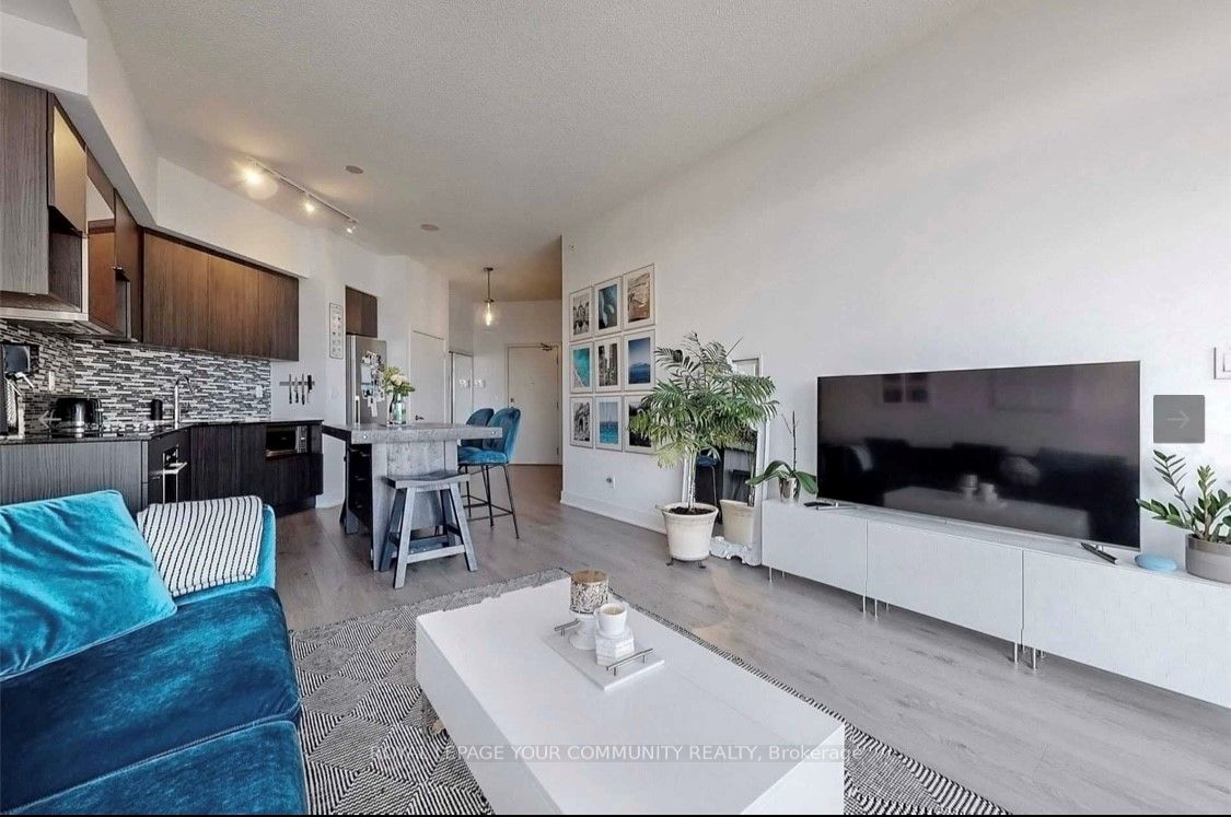 99 The Donway W 219, Toronto, ON M3C 0N8 photo 3