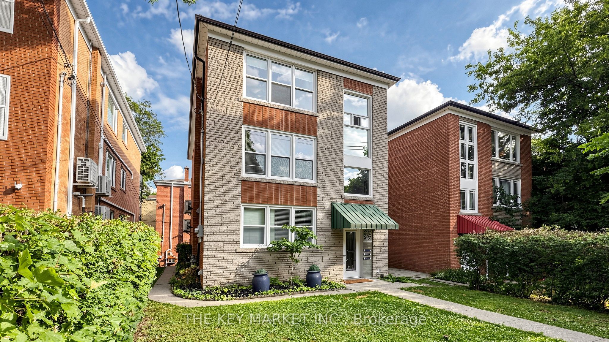 209 St Clements Avenue, Toronto, ON M4R 1H3 photo 5