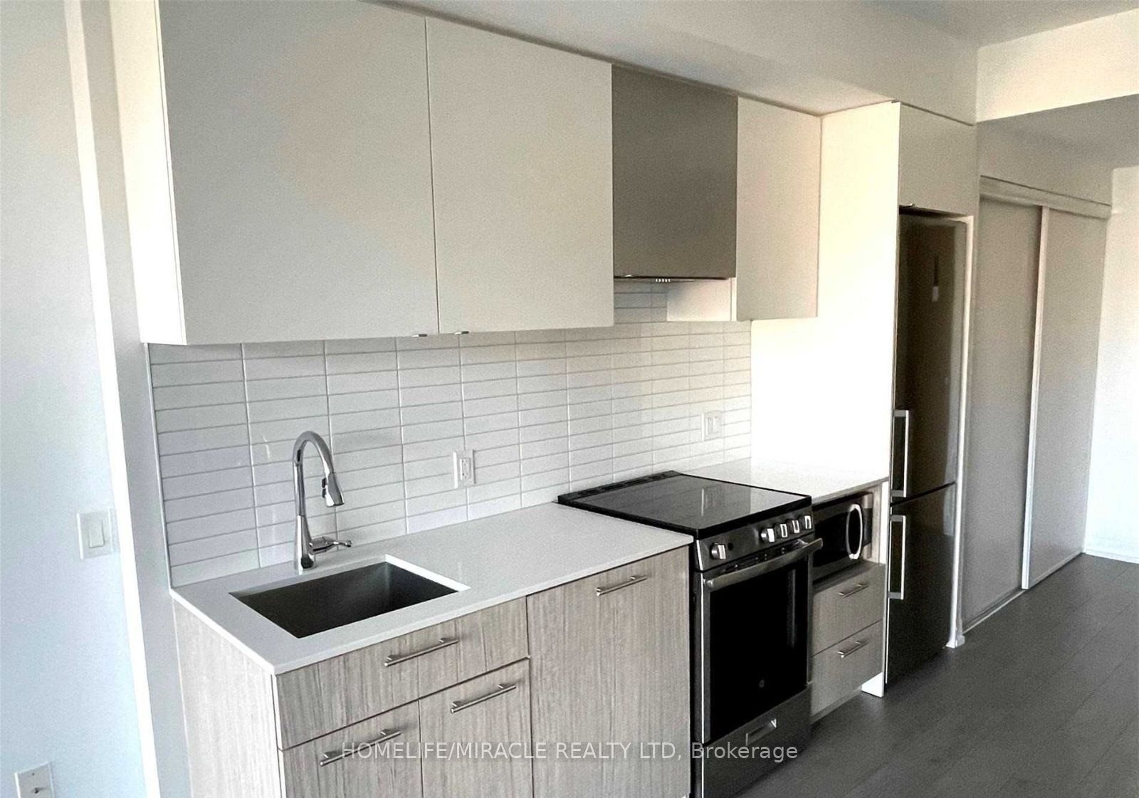 251 Jarvis Street 1605, Toronto, ON M5B 0C3