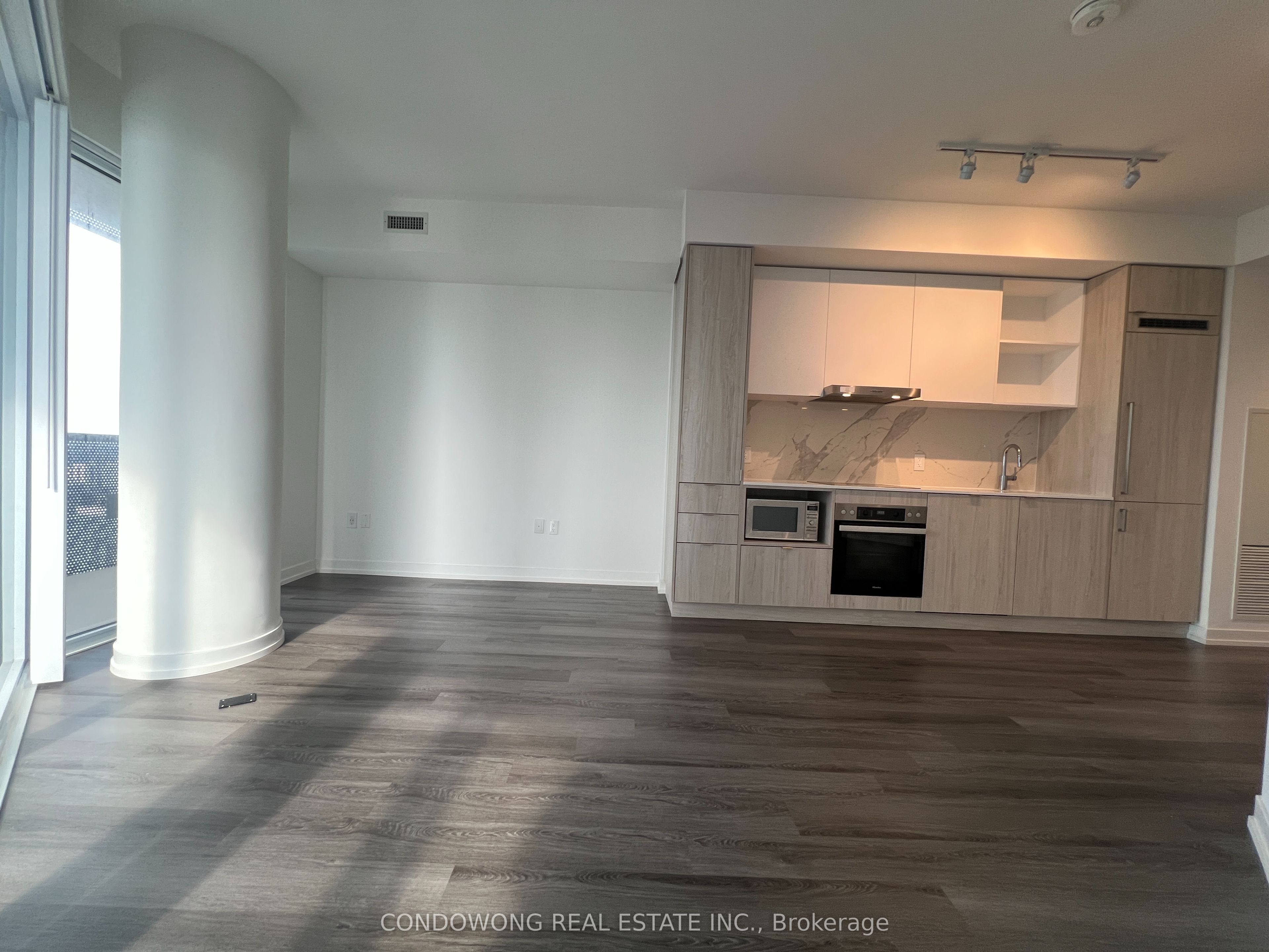 138 Downes Street 6212, Toronto, ON M5E 0E4 photo 5