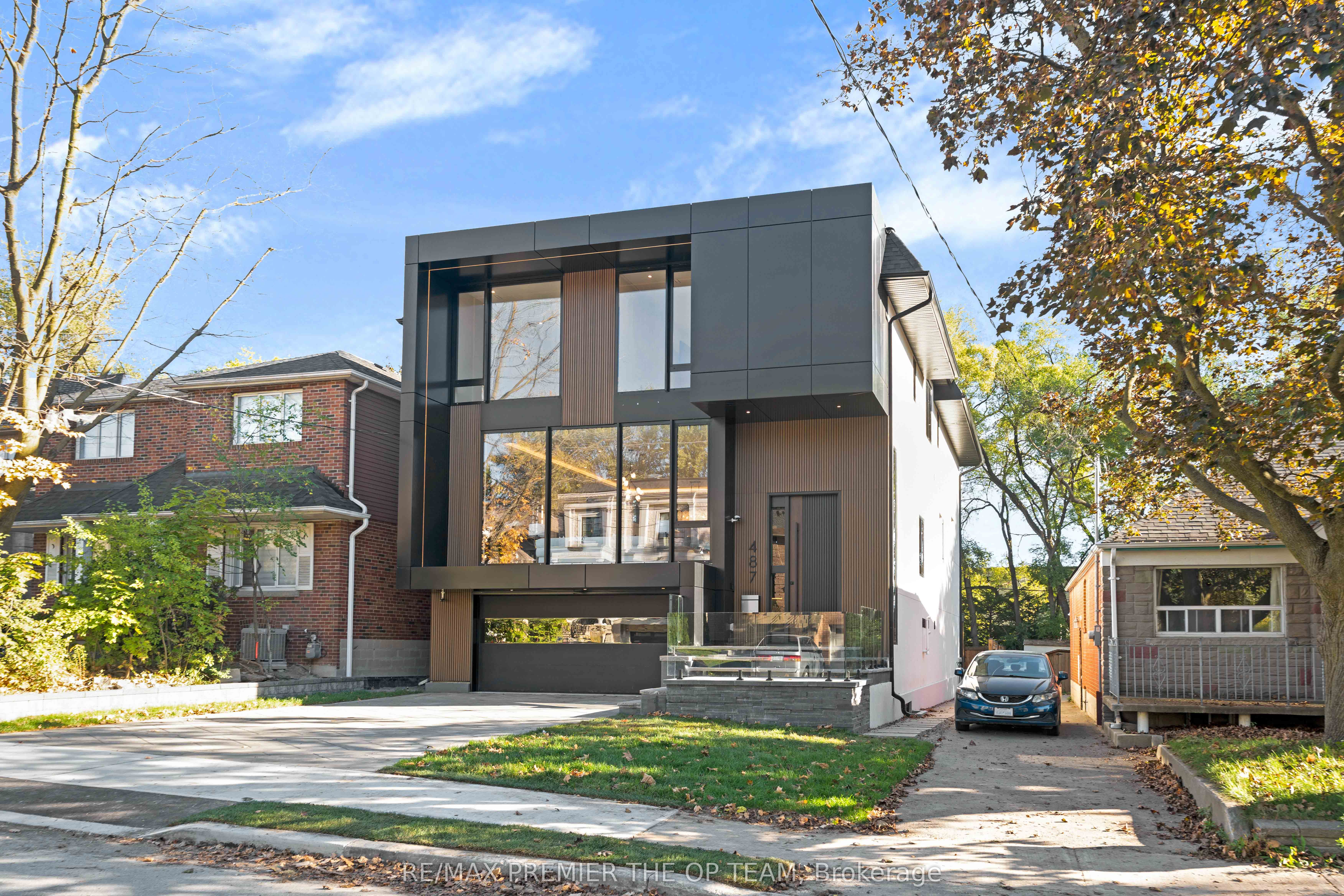 487 Coldstream Avenue, Toronto, ON M5N 1Y6 photo 2