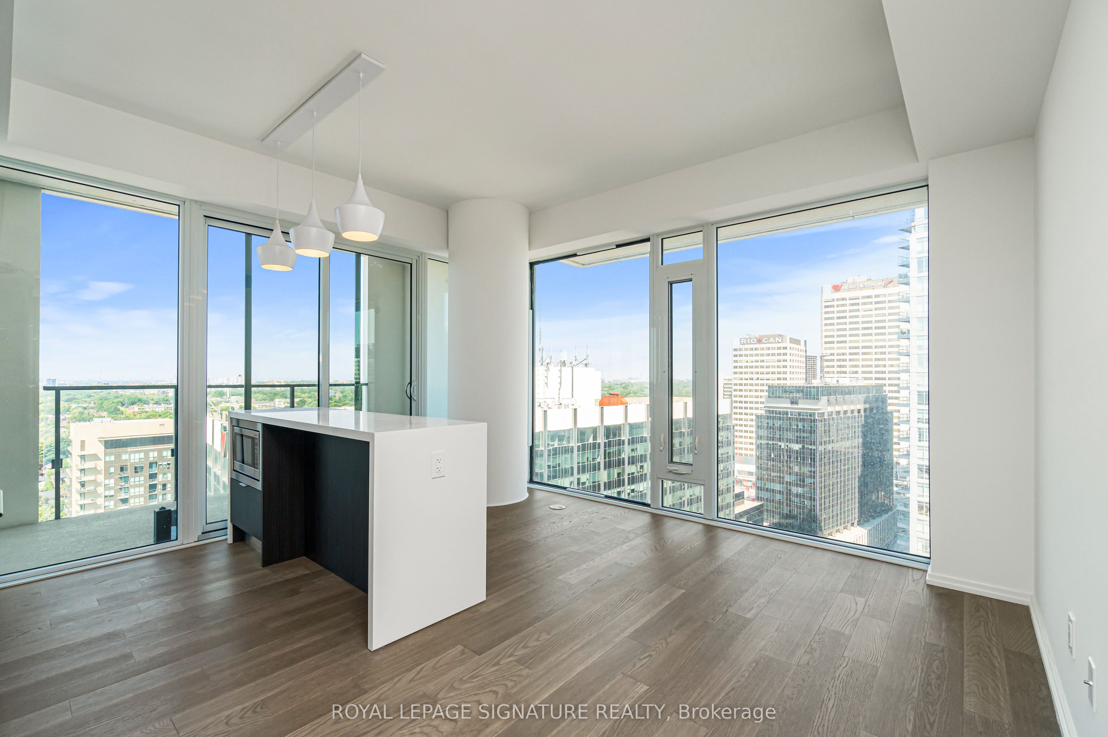 5 Soudan Avenue 2811, Toronto, ON M4S 0B1 photo 3