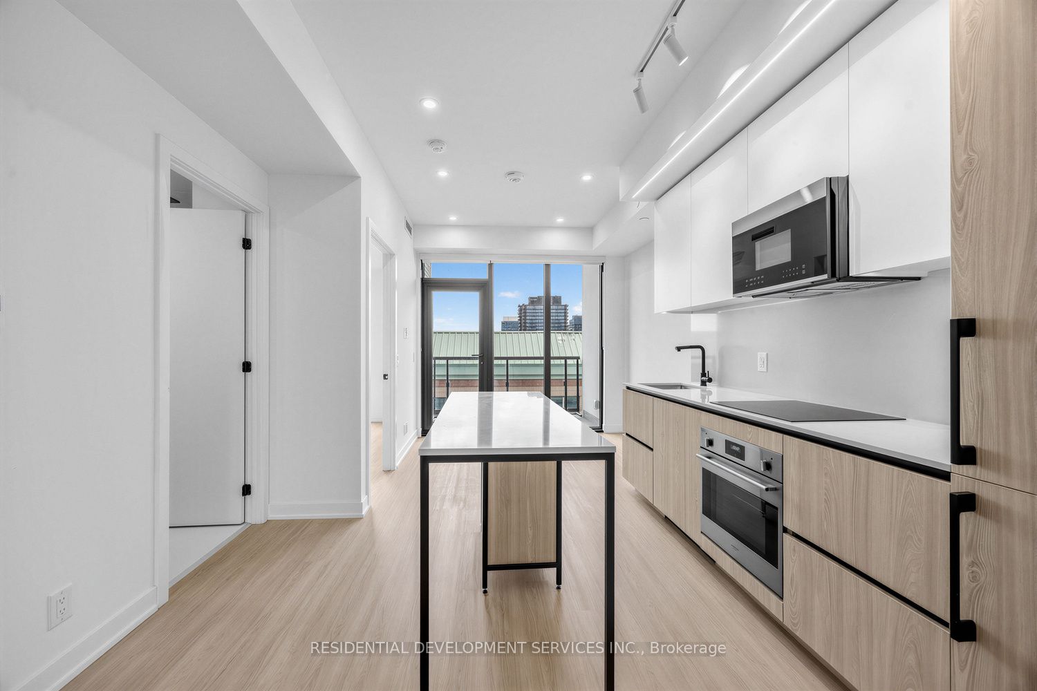 699 Sheppard Avenue E 505, Toronto, ON M2K 0J5 photo 4