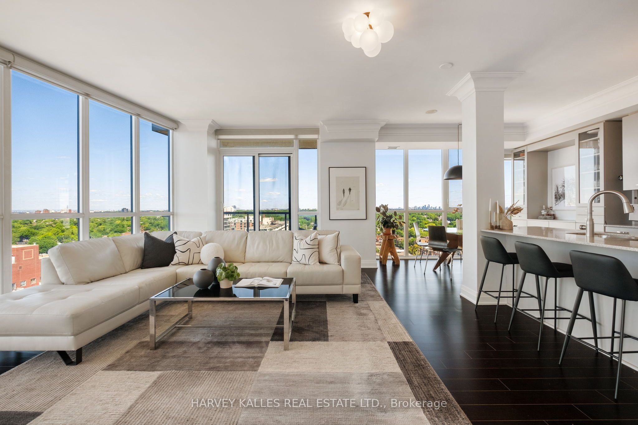 530 St Clair Avenue W 1602, Toronto, ON M6C 0A2
