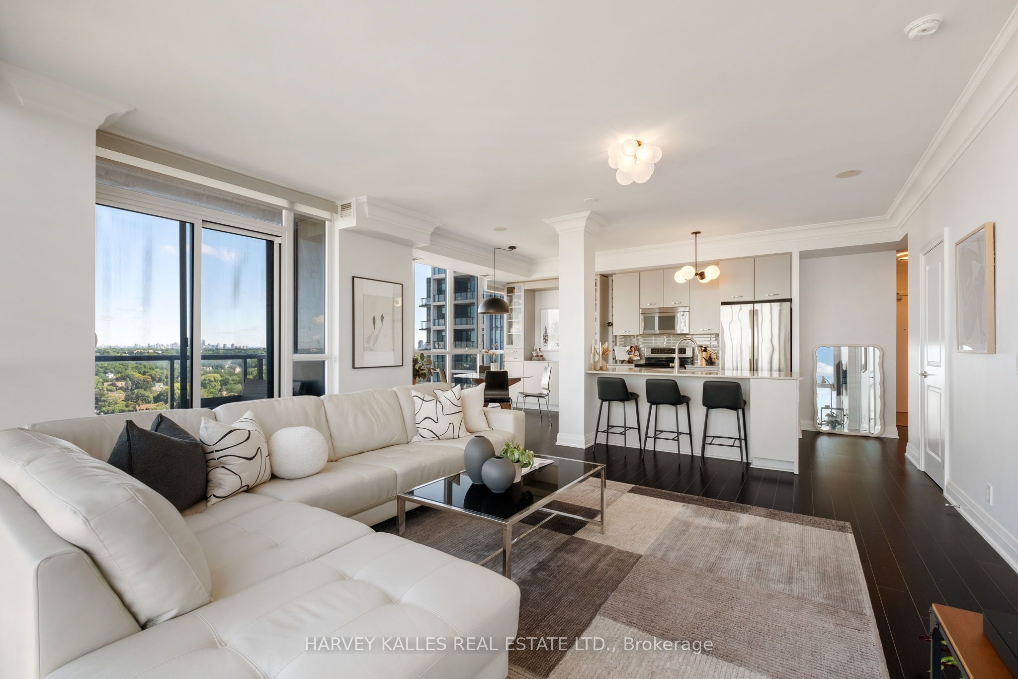 530 St Clair Avenue W 1602, Toronto, ON M6C 0A2 photo 4