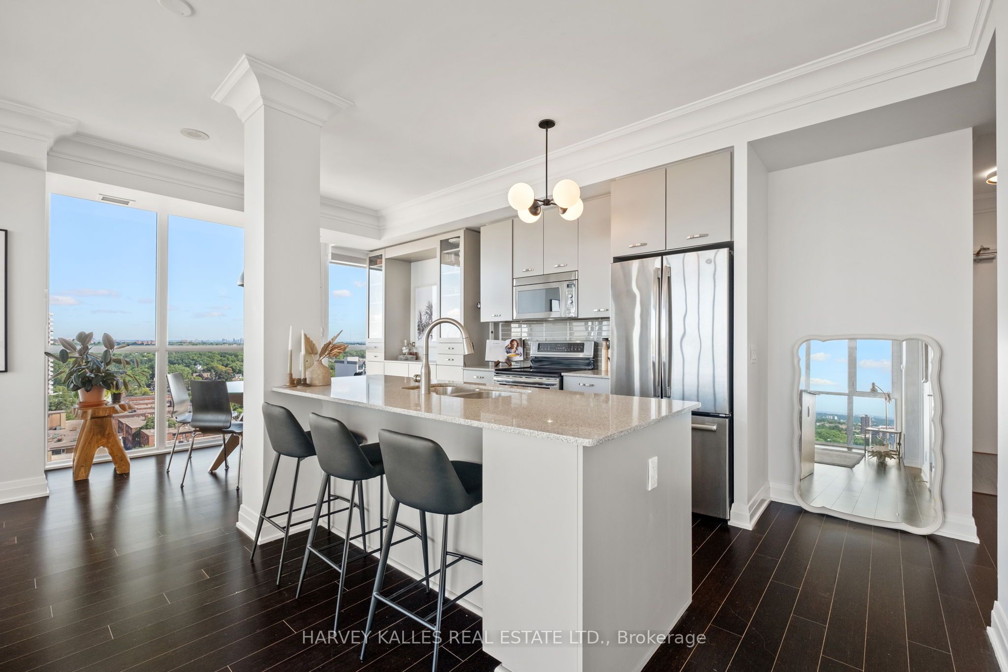 530 St Clair Avenue W 1602, Toronto, ON M6C 0A2 photo 5