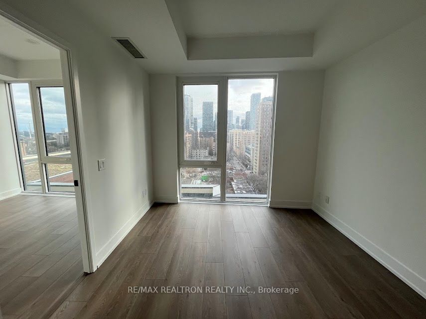 308 Jarvis Street 1202, Toronto, ON M5B 0E3 photo 3