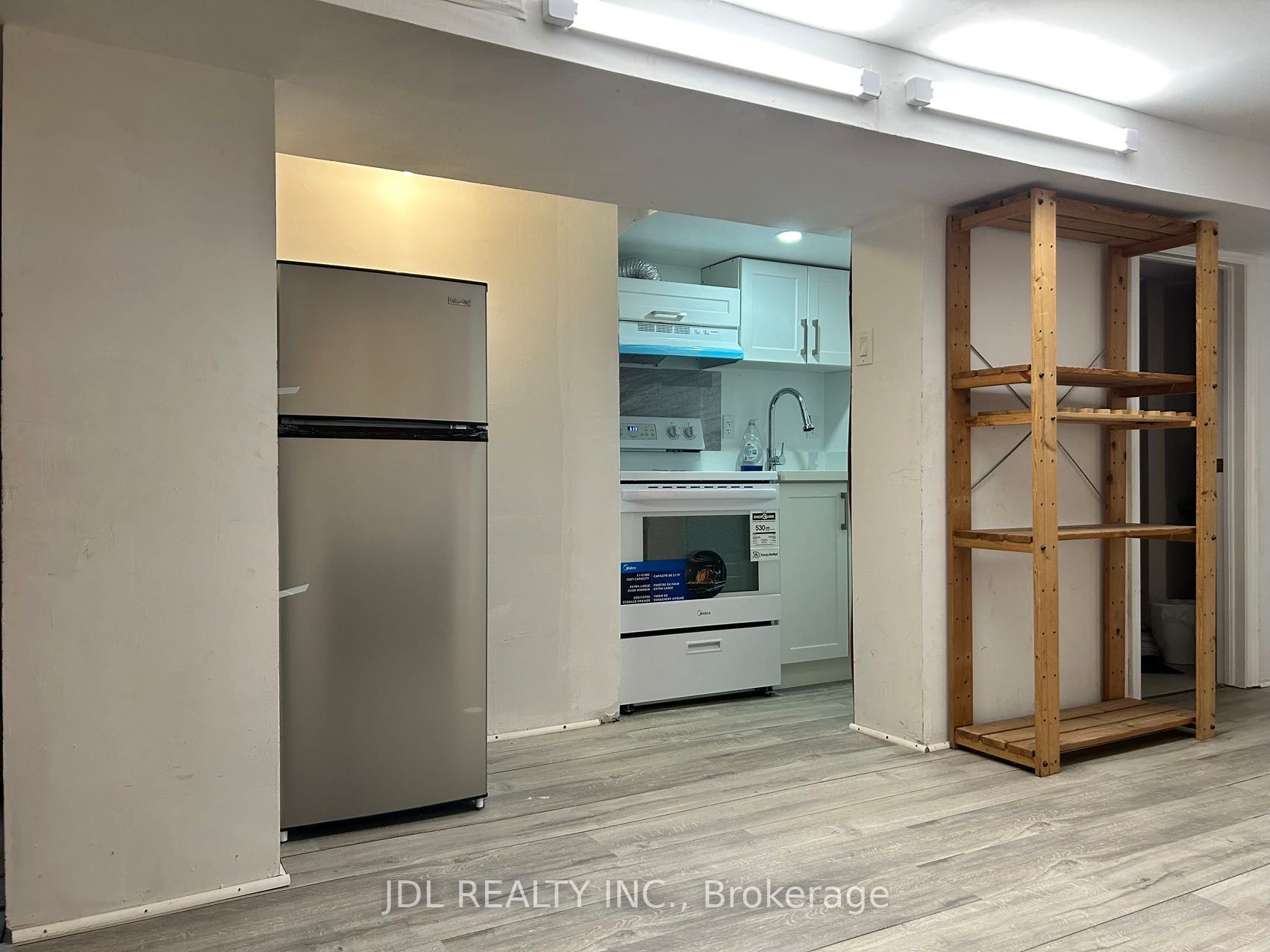 150 Banff Road Bsmt, Toronto, ON M4P 2P7 photo 5