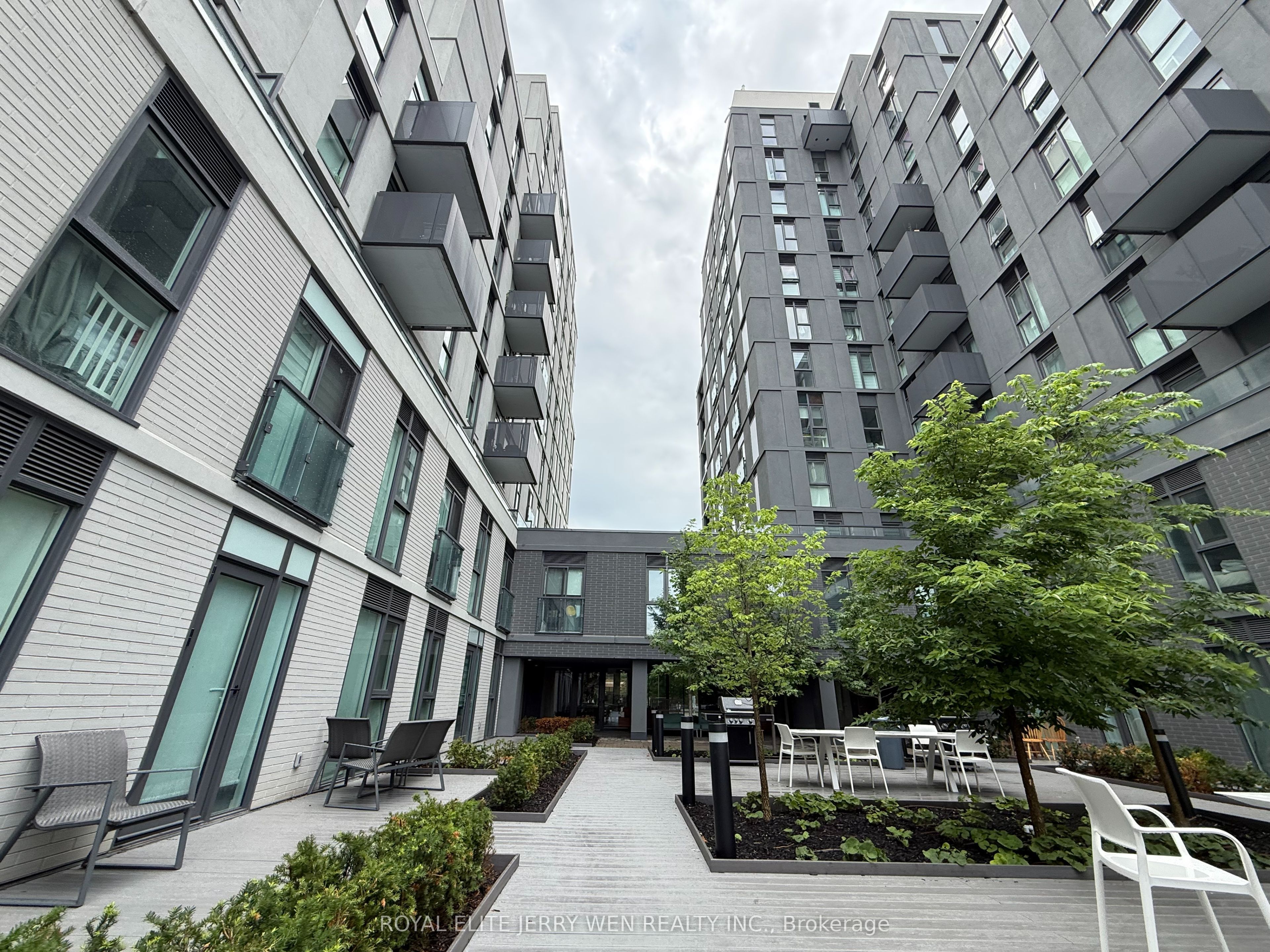 500 Wilson Avenue 703, Toronto, ON M3H 0E5 photo 4