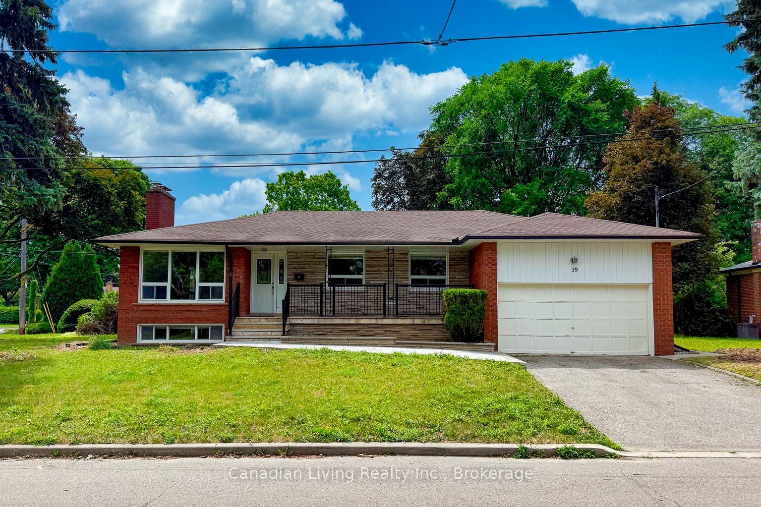 39 Silverview Drive, Toronto, ON M2M 2B5