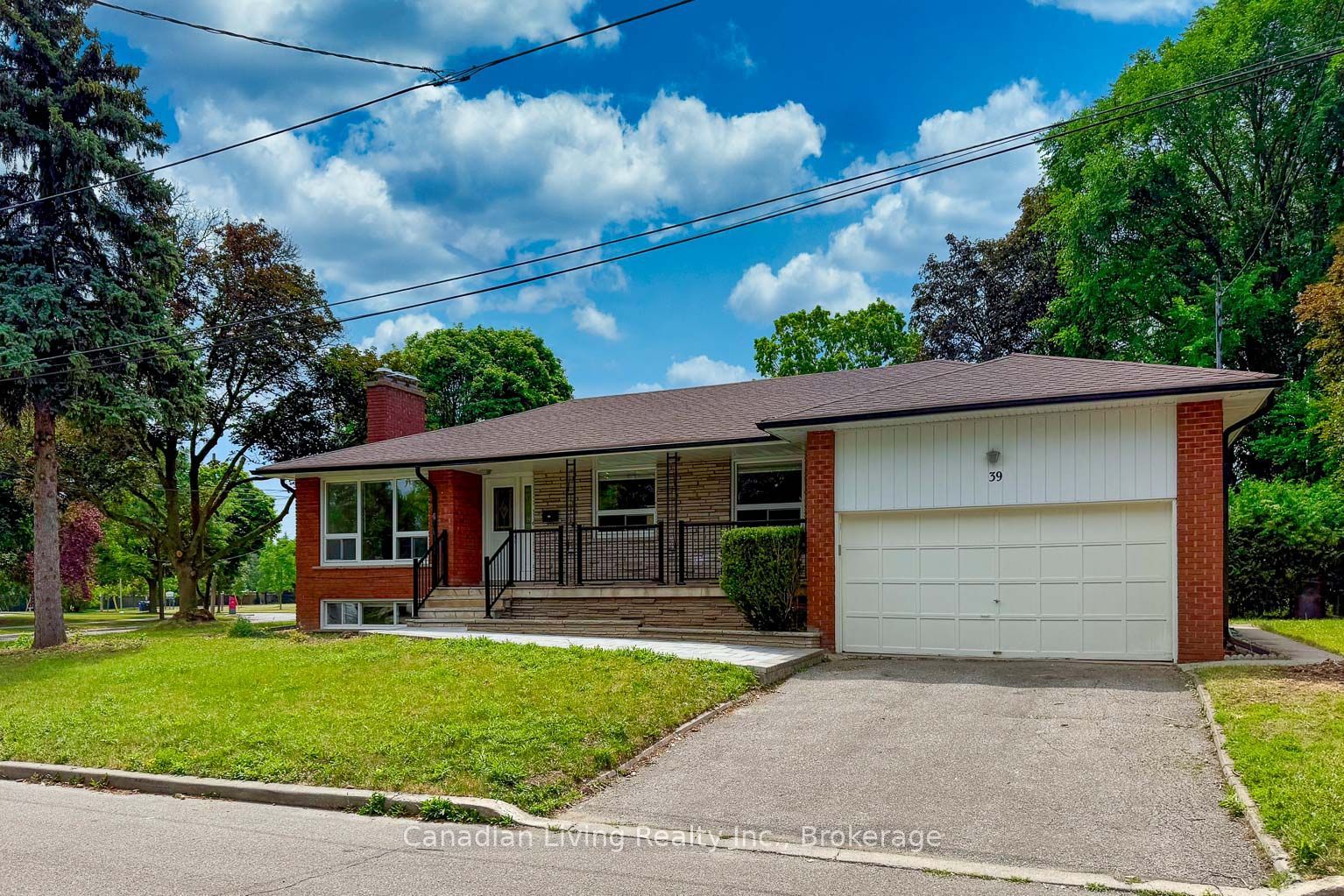 39 Silverview Drive, Toronto, ON M2M 2B5 photo 2