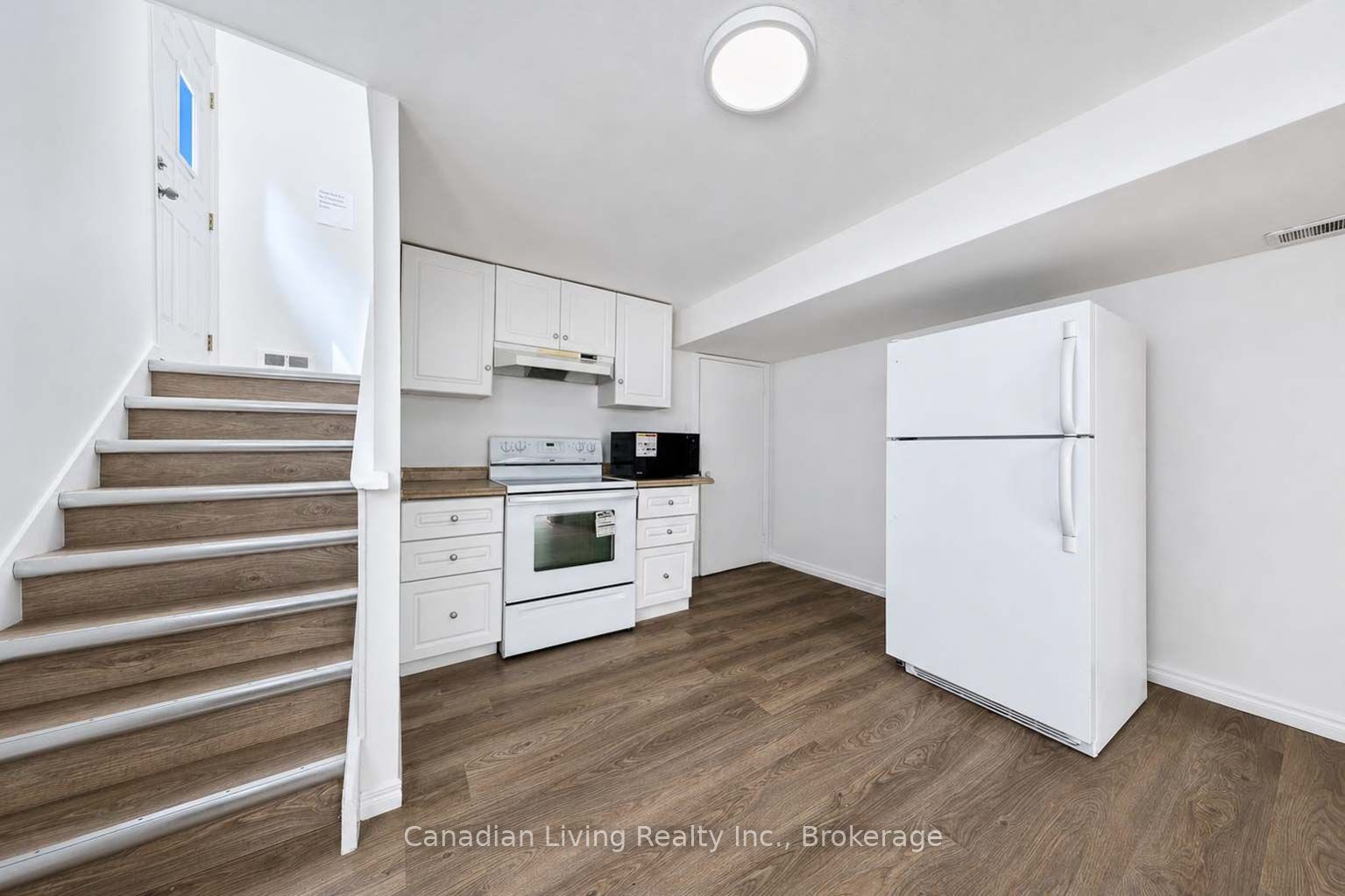39 Silverview Drive, Toronto, ON M2M 2B5 photo 4