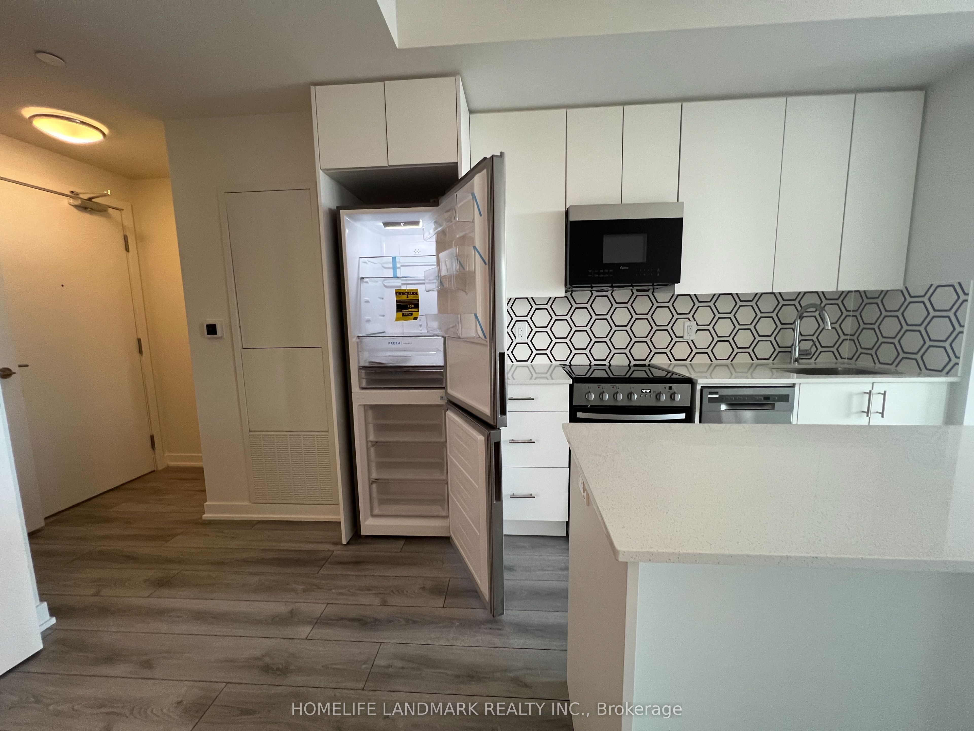 15 Ellerslie Avenue 2211, Toronto, ON M2N 0L7 photo 3