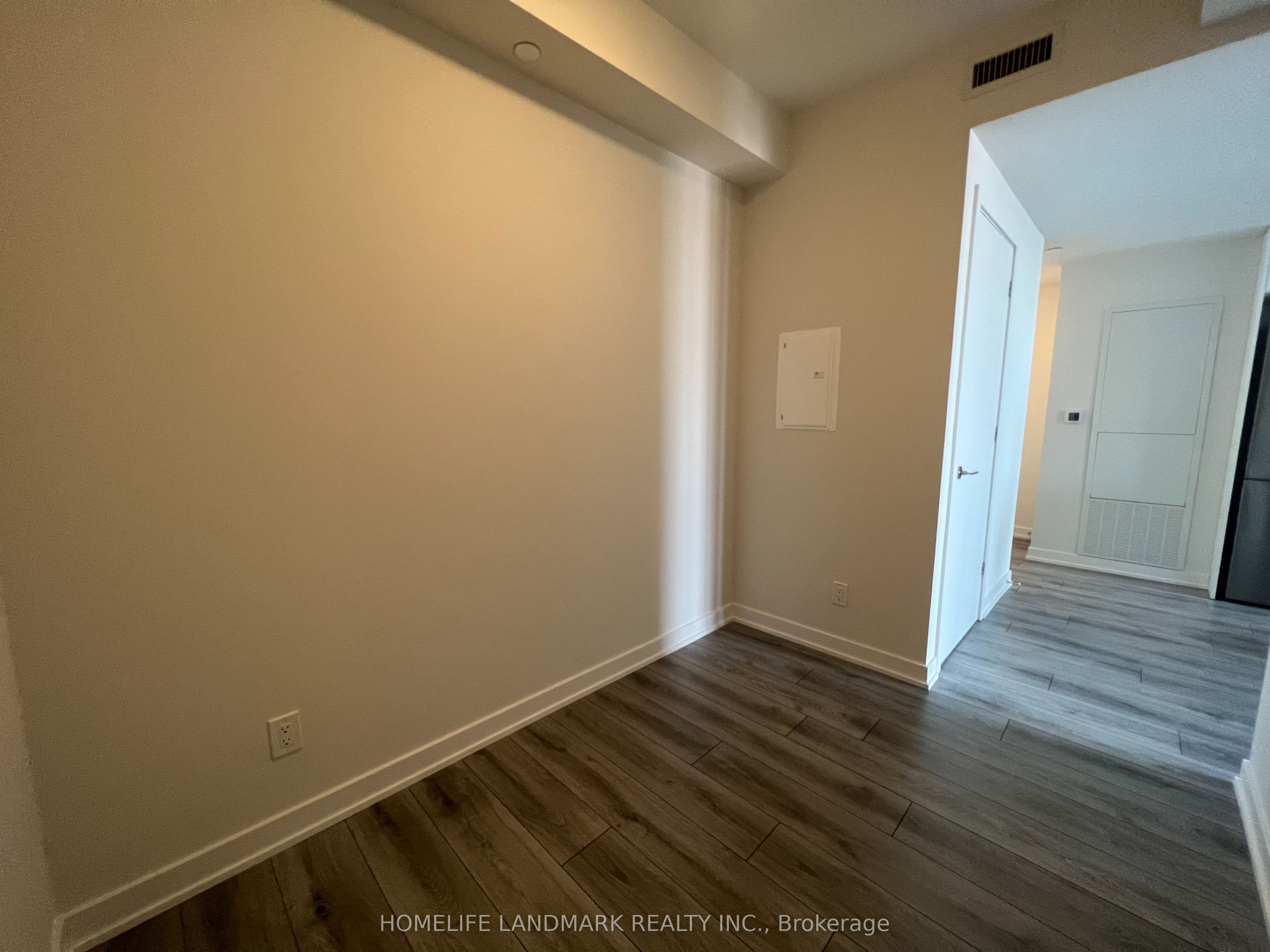 15 Ellerslie Avenue 2211, Toronto, ON M2N 0L7 photo 5