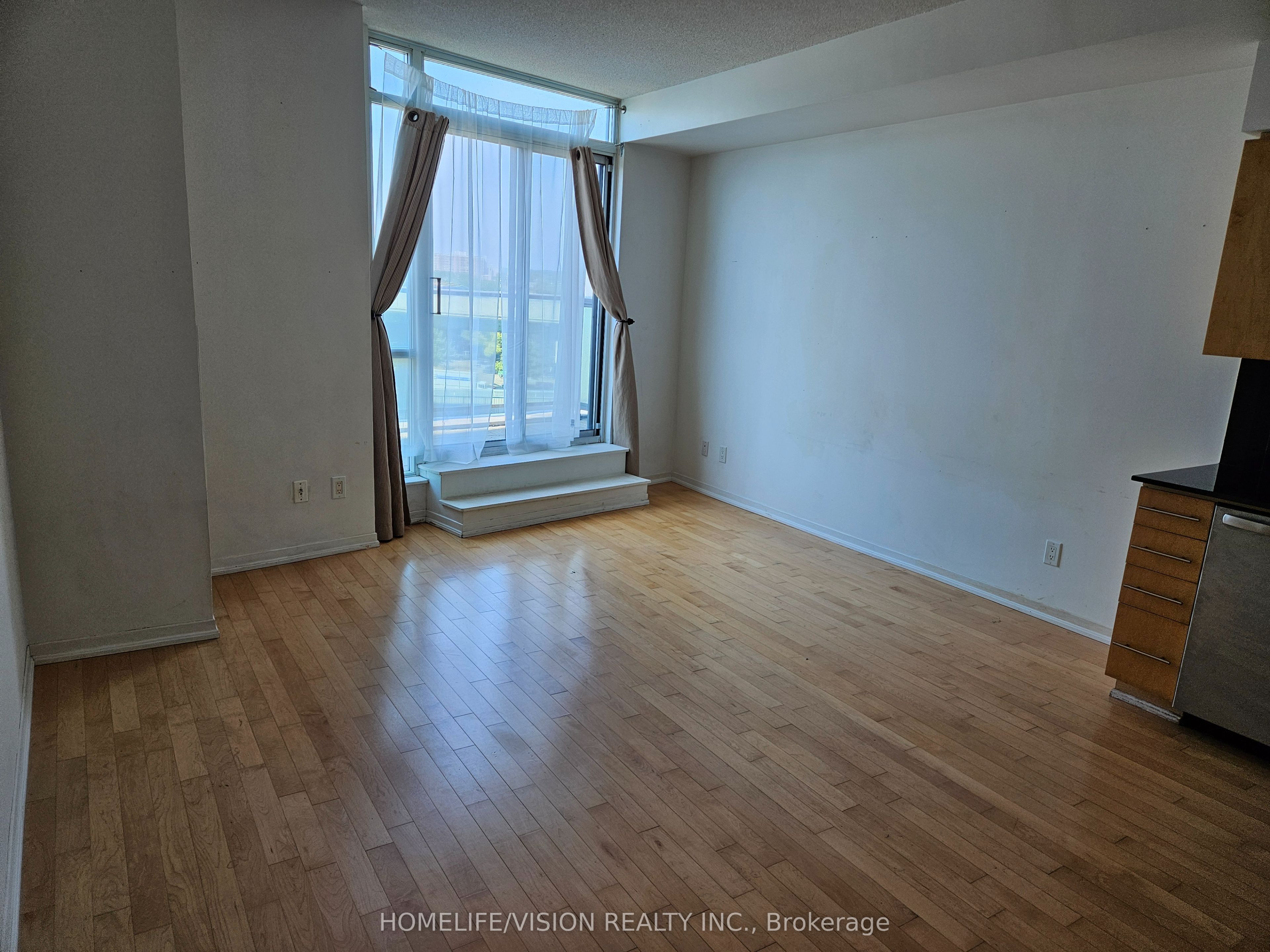 231 Fort York Boulevard 816, Toronto, ON M5V 1B2 photo 3