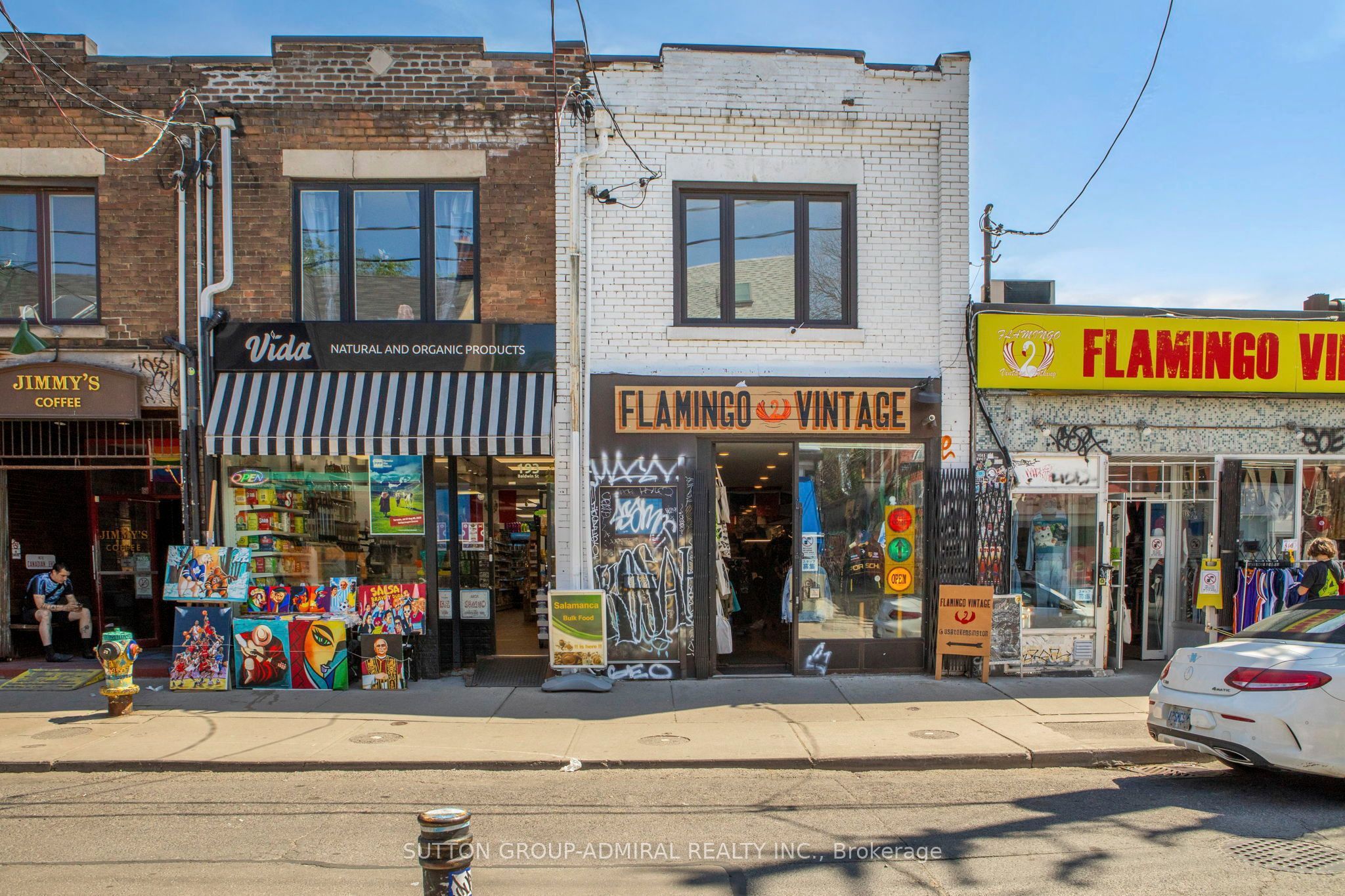193 1/2 Baldwin Street, Toronto, ON M5T 1M1