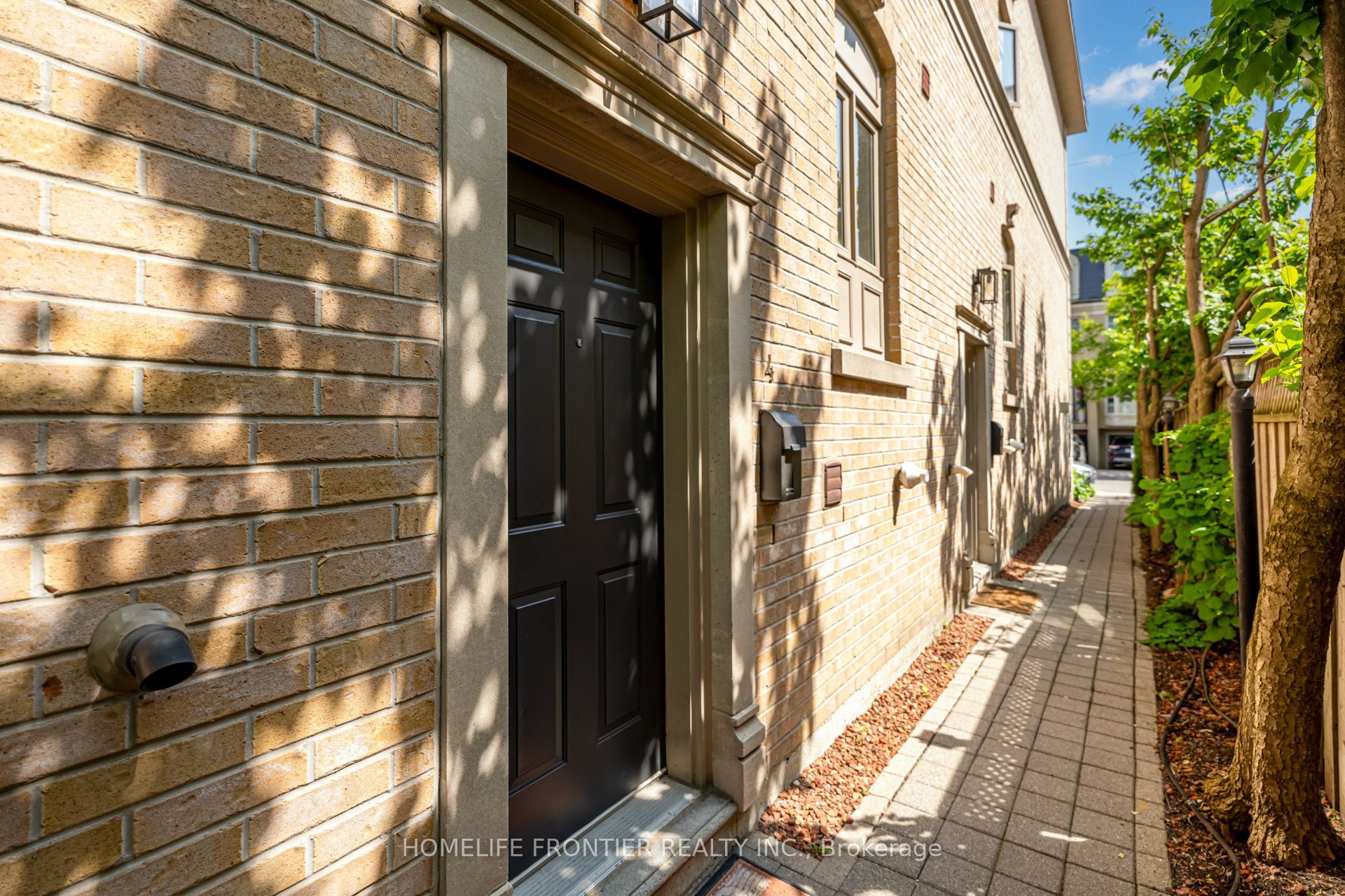 22 Balmoral Avenue 4, Toronto, ON M4V 1J4 photo 4