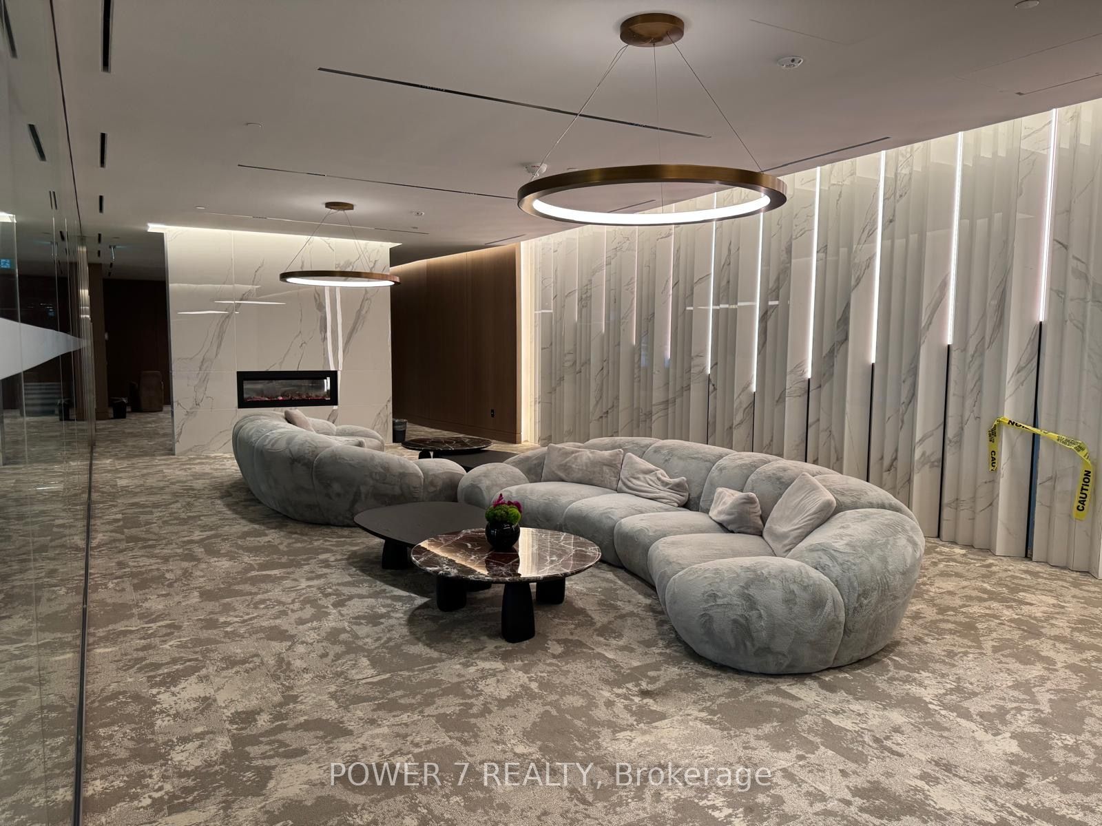 3 Concord Cityplace Way 4506, Toronto, ON M5V 0X4 photo 2
