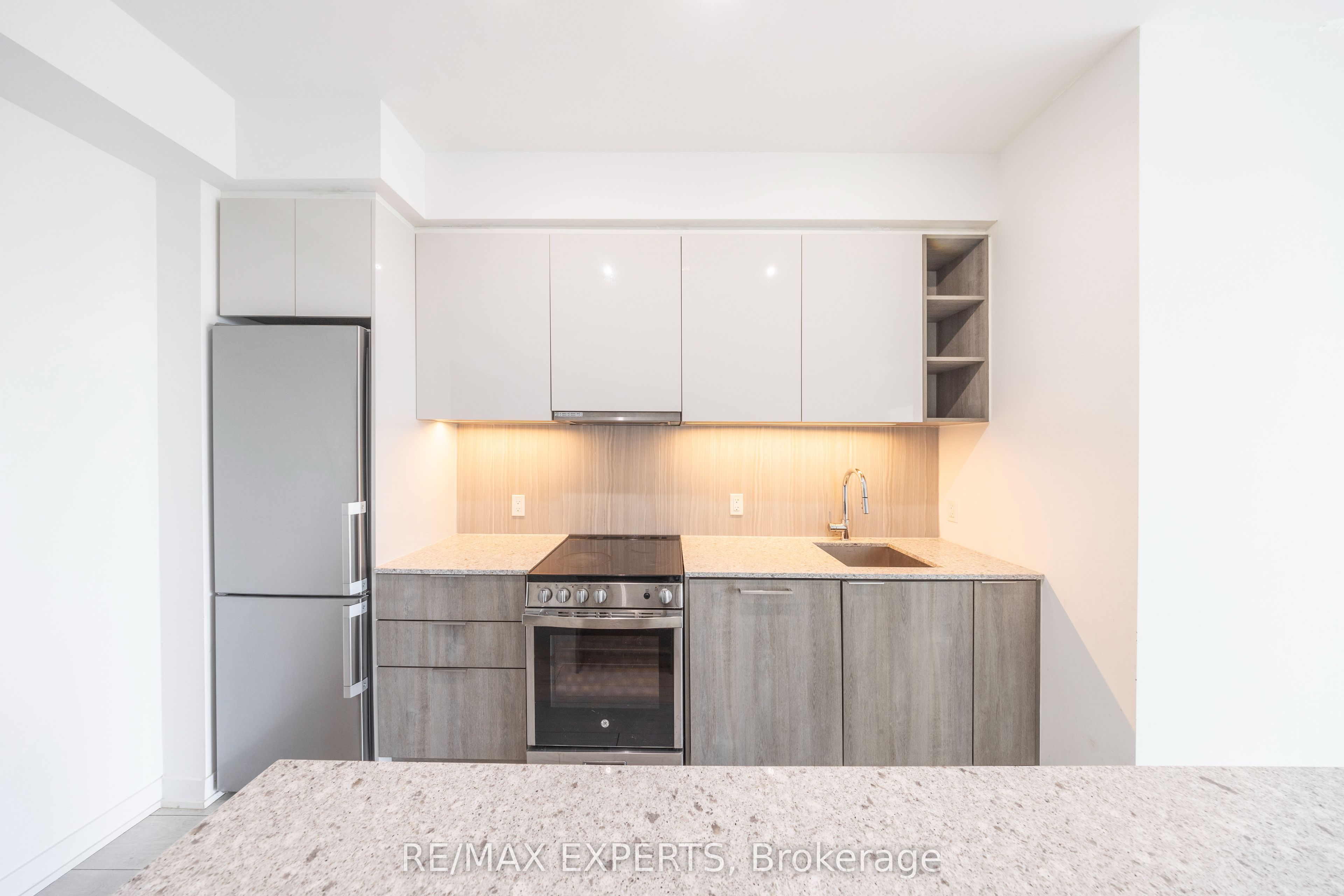 31 Tippett Road 1410, Toronto, ON M3H 0C8 photo 5