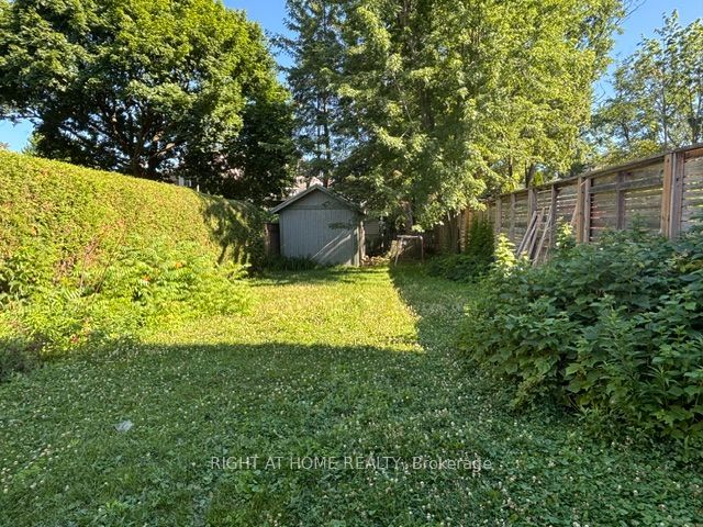 77 St Germain Avenue, Toronto, ON M5M 1V9 photo 4