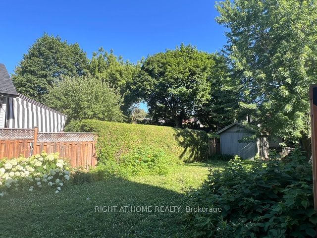 77 St Germain Avenue, Toronto, ON M5M 1V9 photo 5