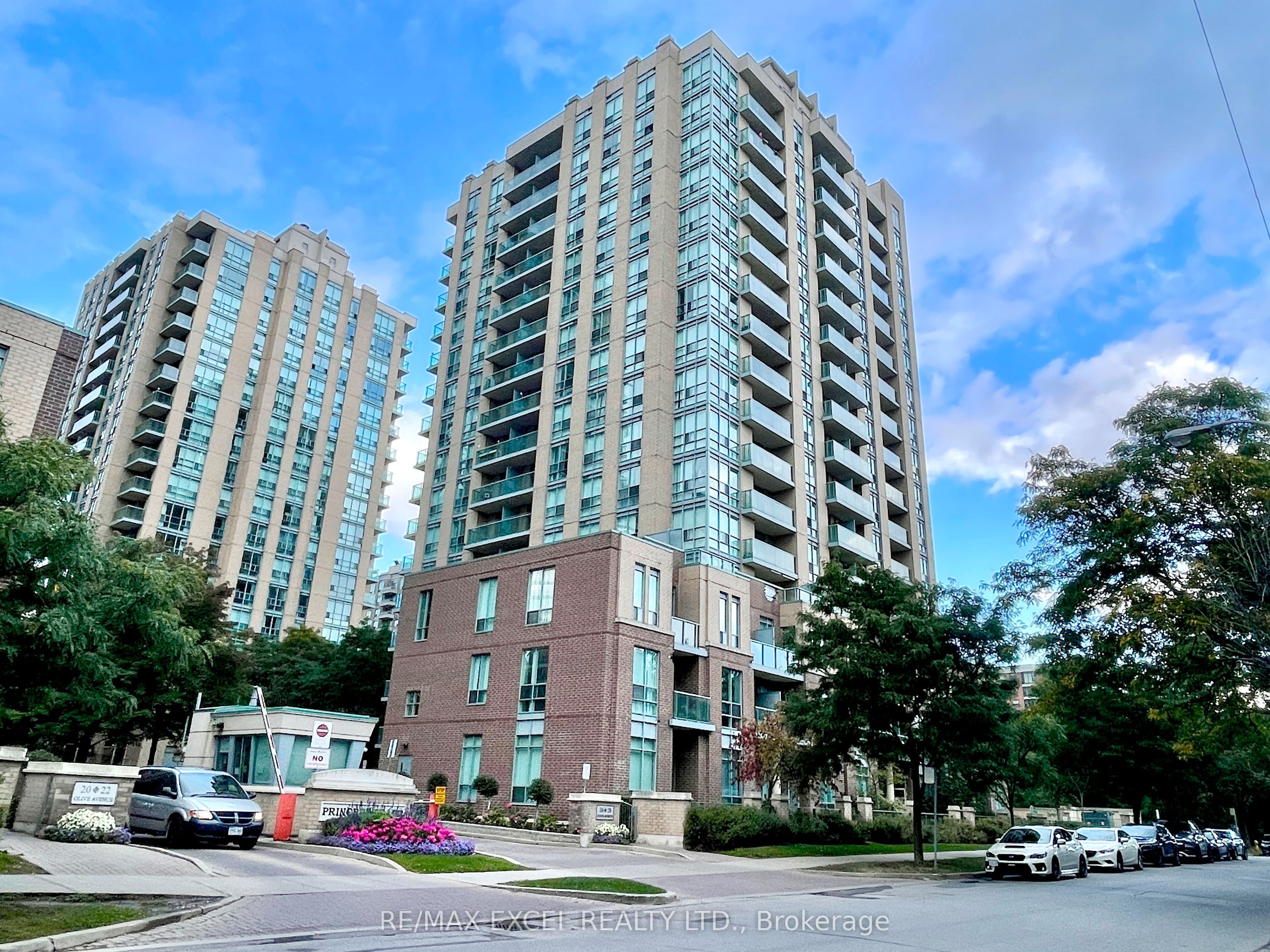28 Olive Avenue 201, Toronto, ON M2N 7E6