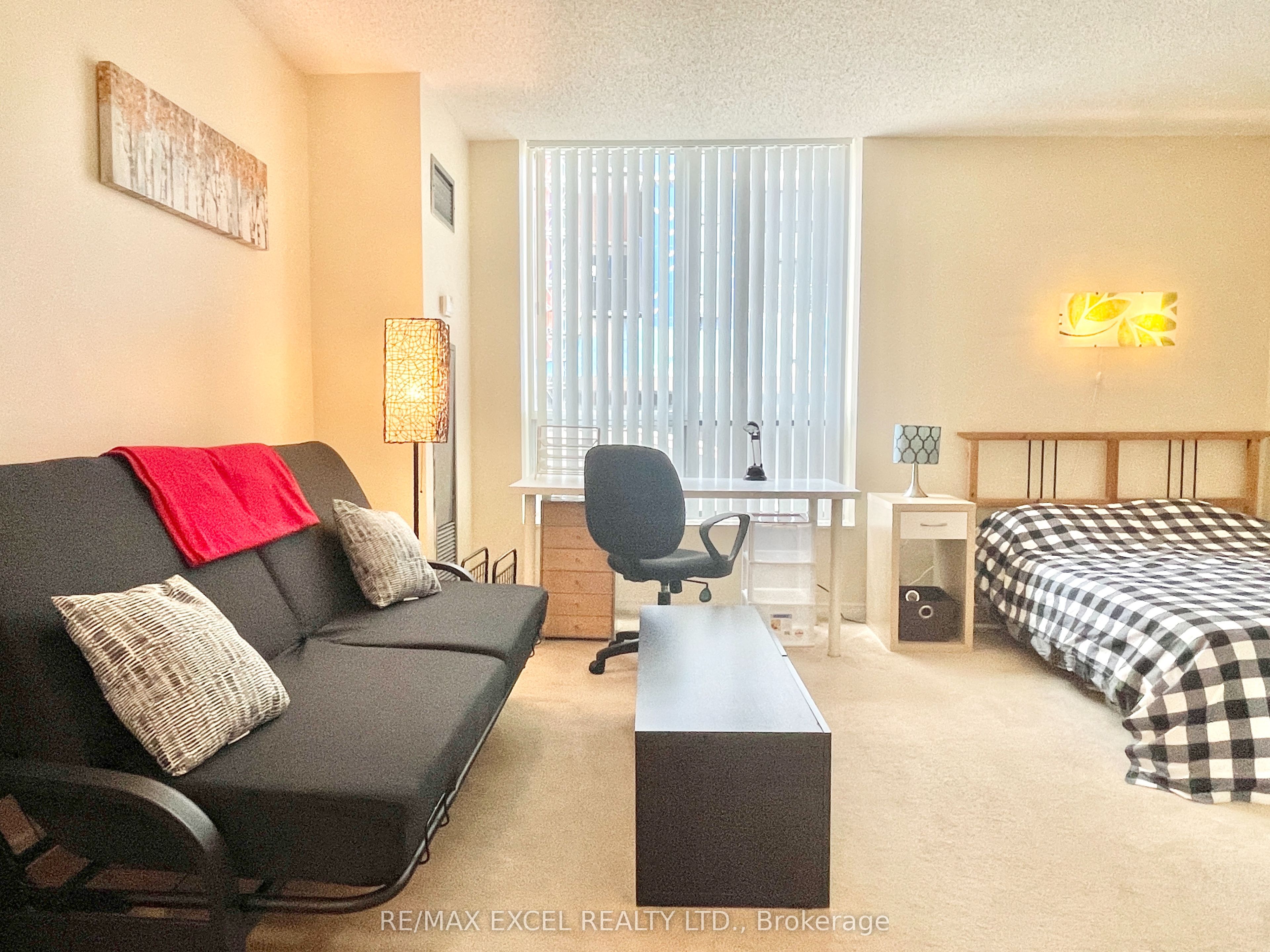 28 Olive Avenue 201, Toronto, ON M2N 7E6 photo 2