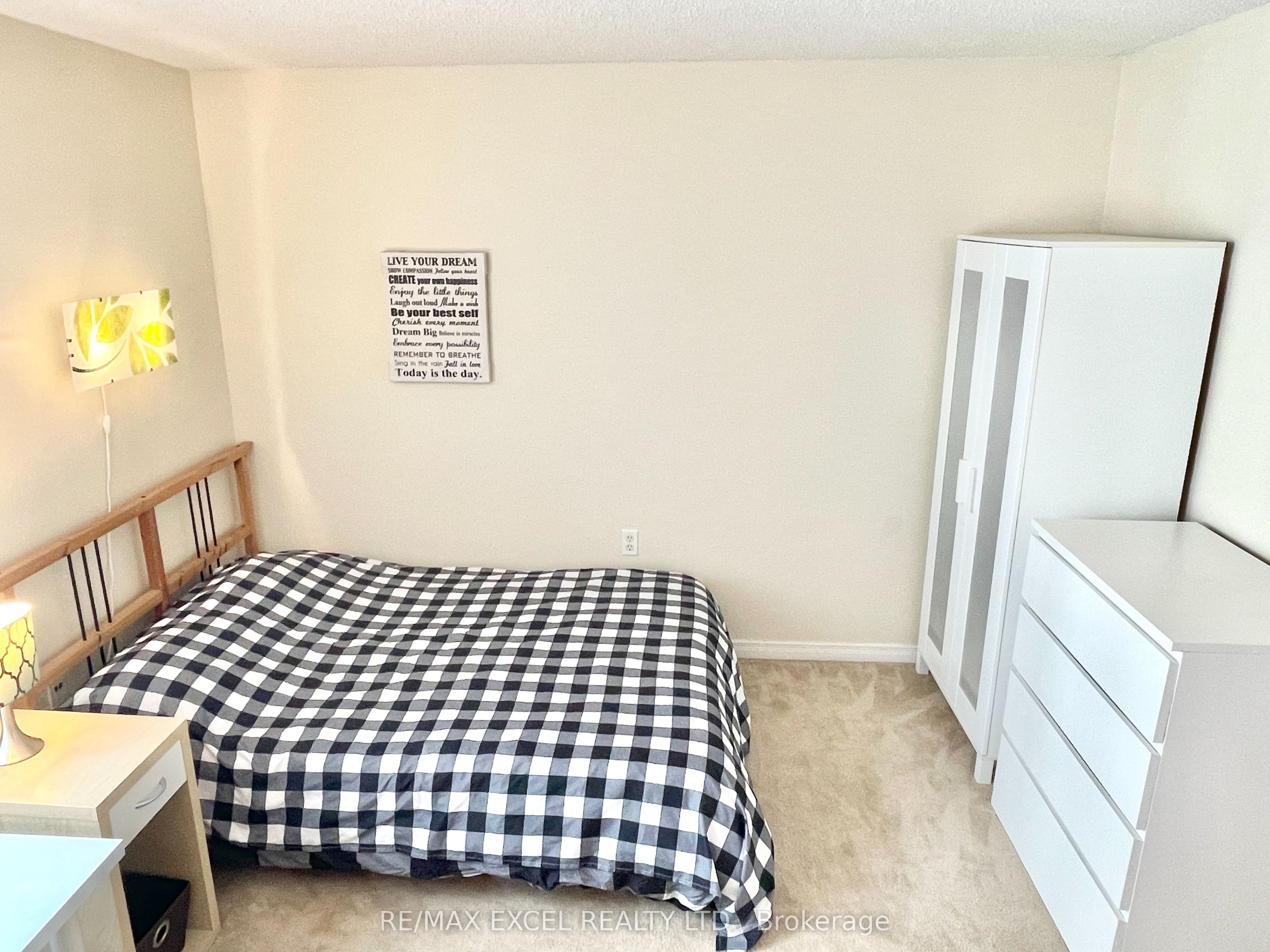 28 Olive Avenue 201, Toronto, ON M2N 7E6 photo 4