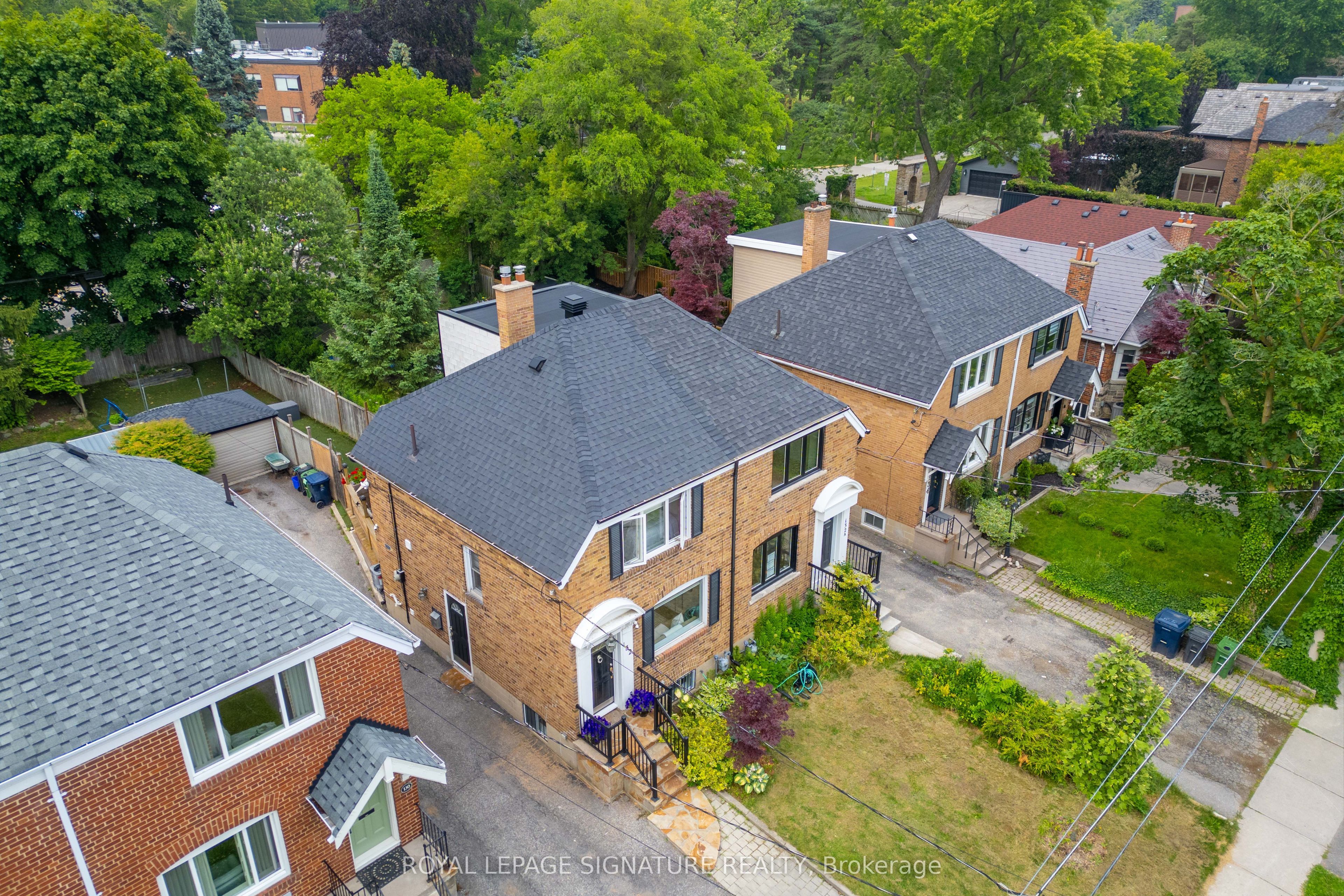 132 Glenvale Boulevard, Toronto, ON M4G 2V9