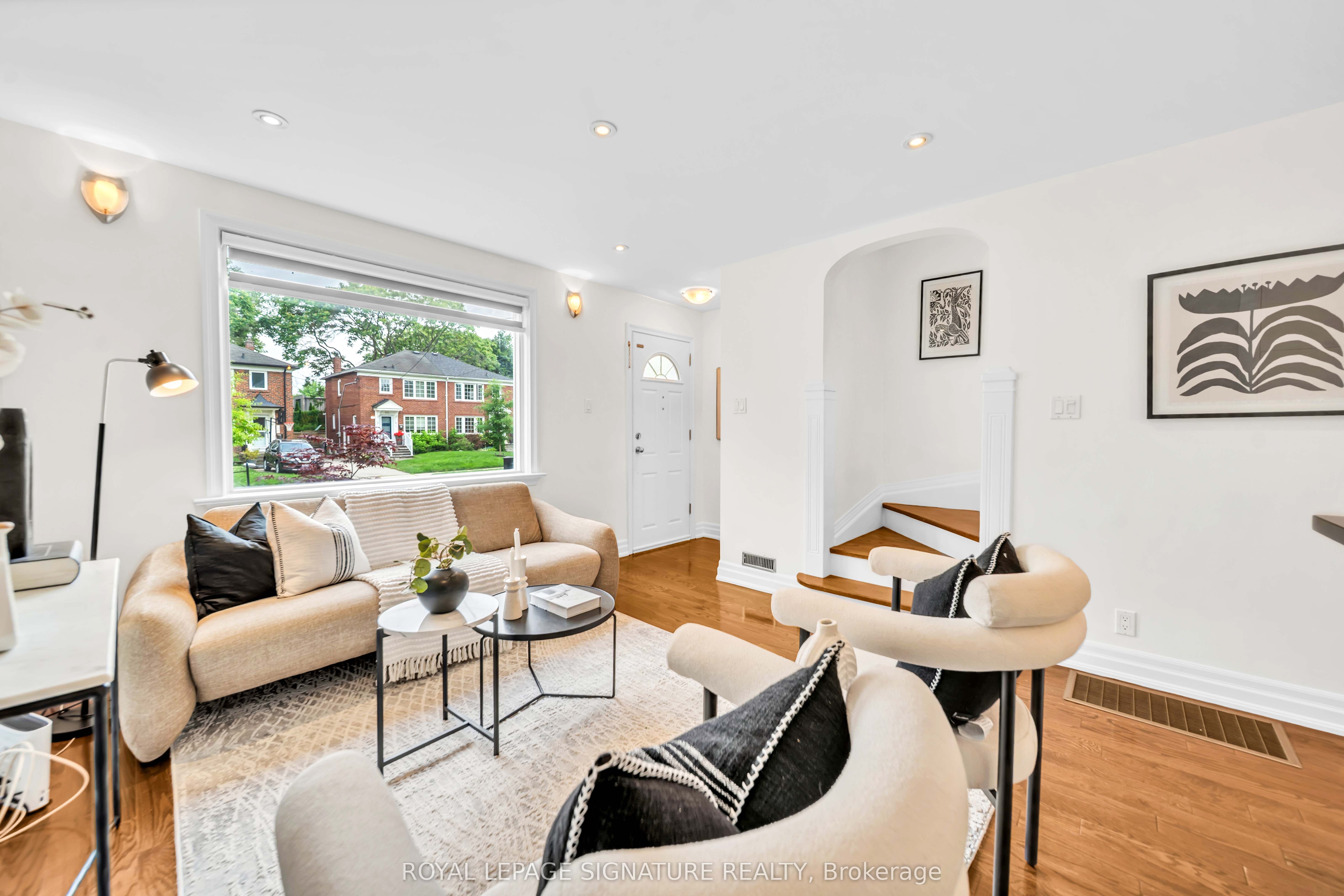 132 Glenvale Boulevard, Toronto, ON M4G 2V9 photo 4