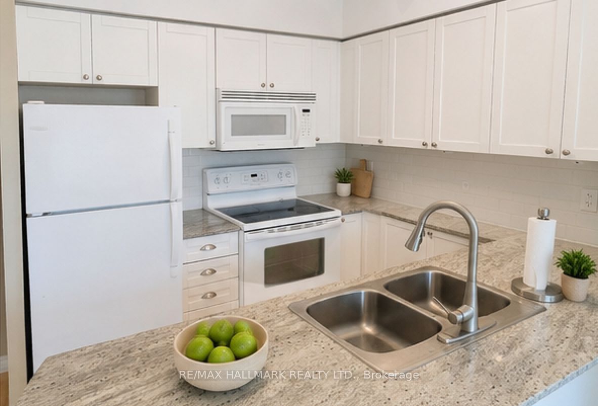 763 Bay Street 2109, Toronto, ON M5G 2R3 photo 4