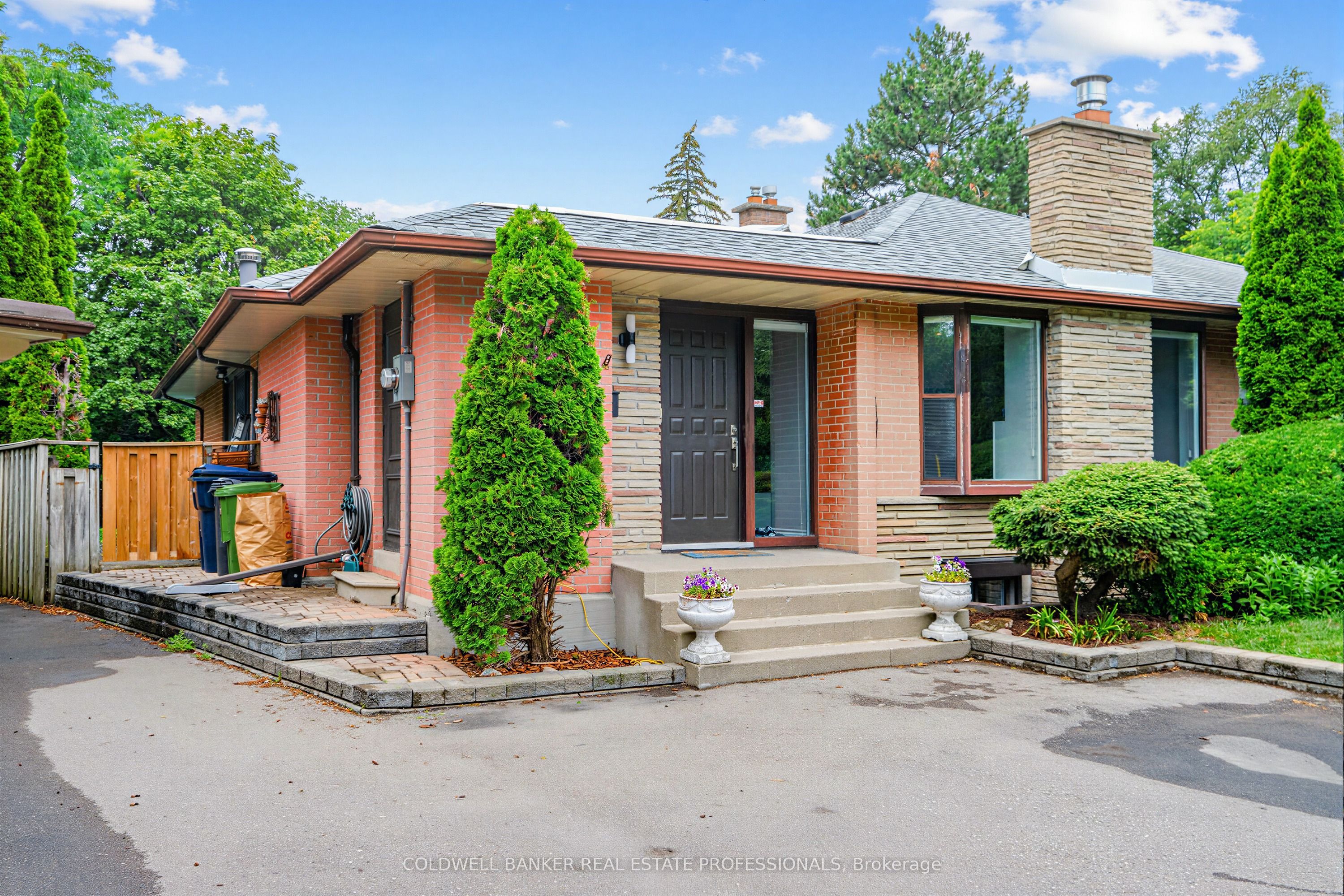 18 Tuna Court, Toronto, ON M3A 3L1 photo 2