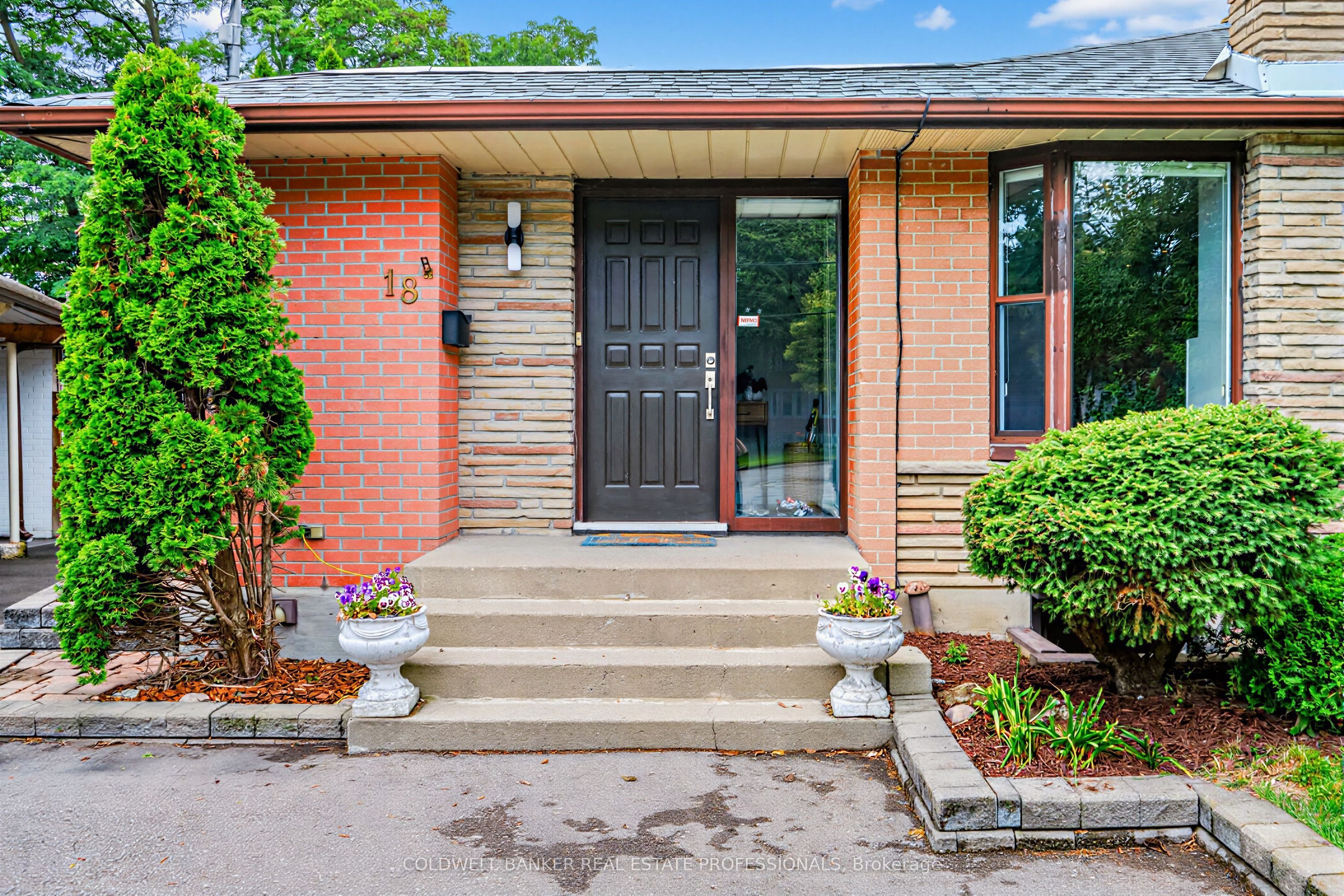 18 Tuna Court, Toronto, ON M3A 3L1 photo 4
