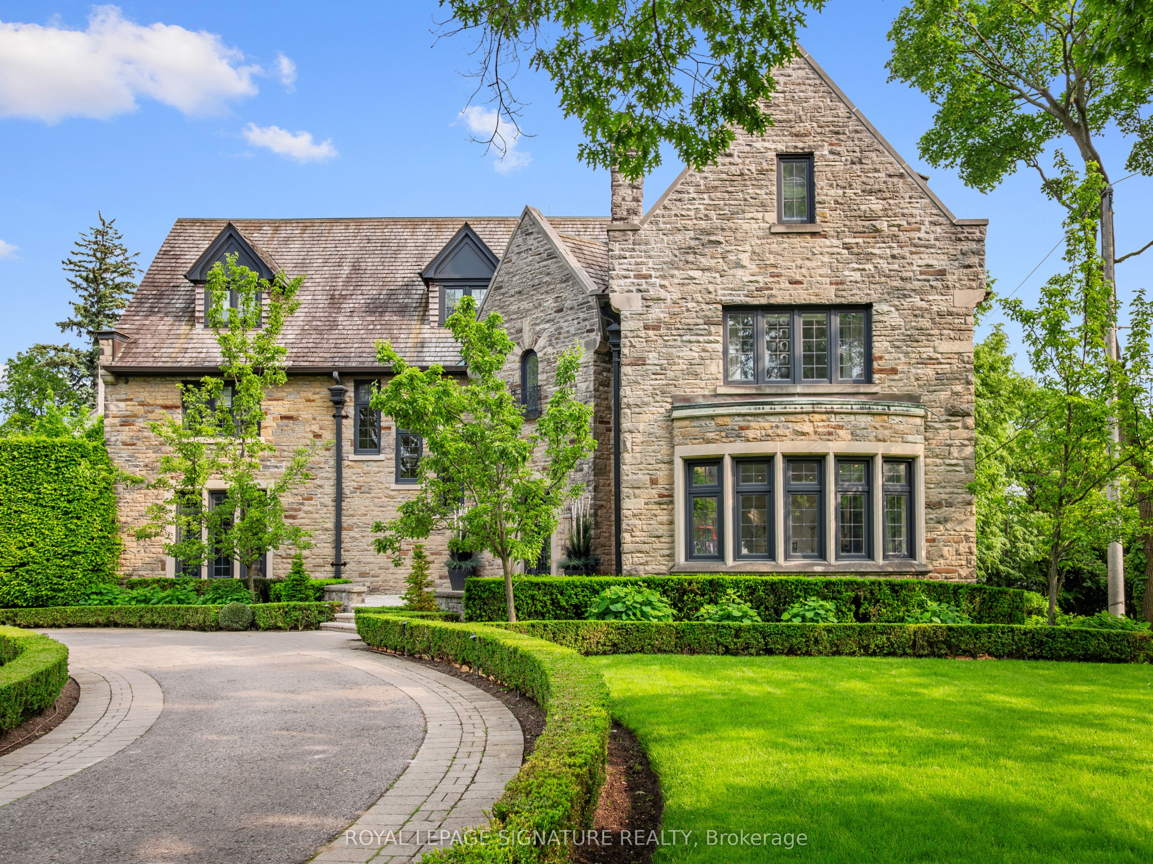 64 Old Forest Hill Road, Toronto, ON M5P 2R2 photo 5
