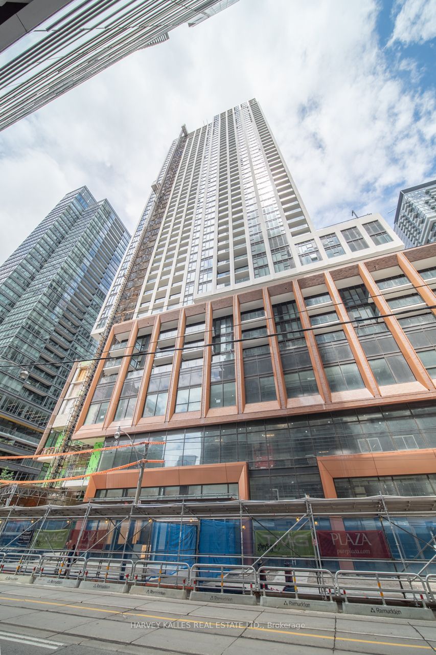 400 King Street W 525, Toronto, ON M5V 1K2 photo 2