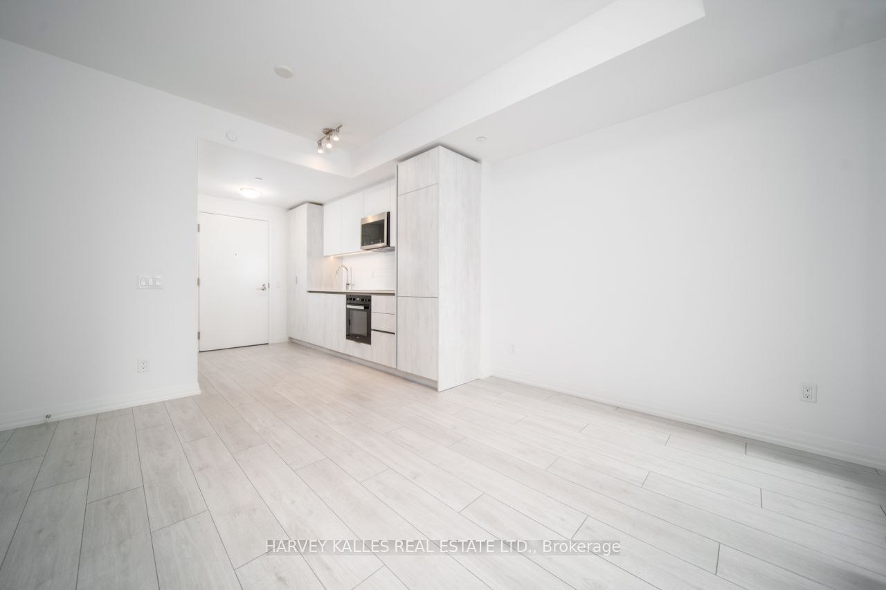 400 King Street W 525, Toronto, ON M5V 1K2 photo 4