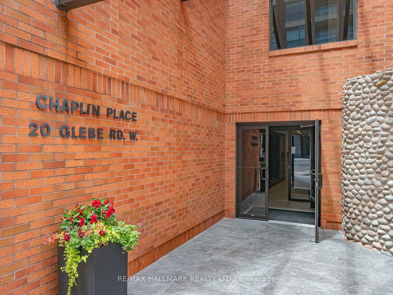 20 Glebe Road W Ph15, Toronto, ON M5P 1C9 photo 2