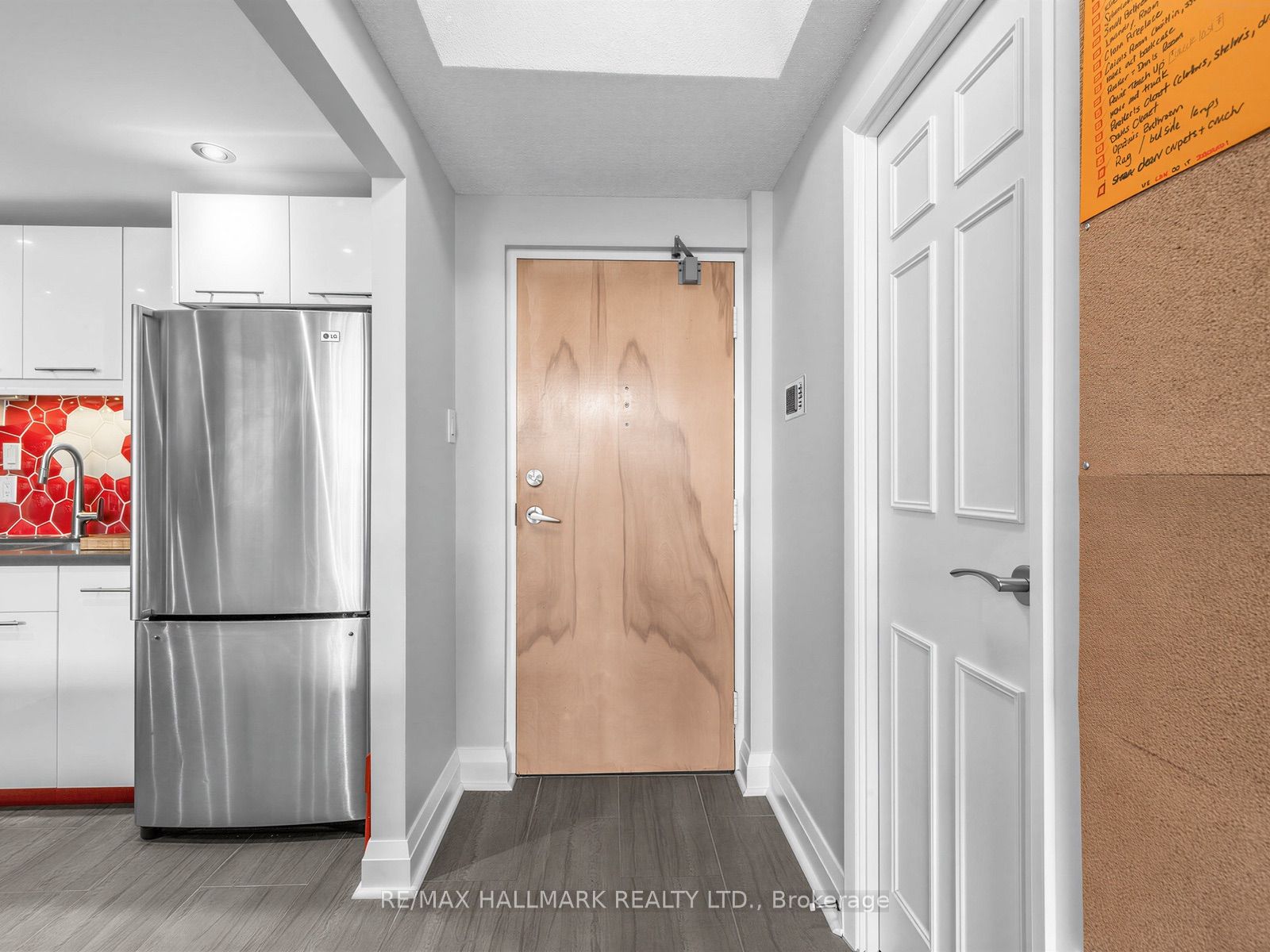 20 Glebe Road W Ph15, Toronto, ON M5P 1C9 photo 4