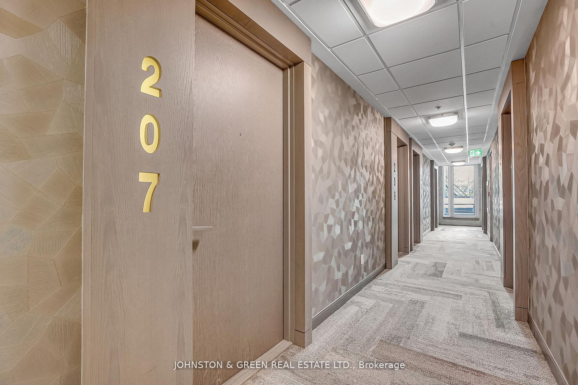 109 Ossington Avenue 207, Toronto, ON M6J 2Z2 photo 2