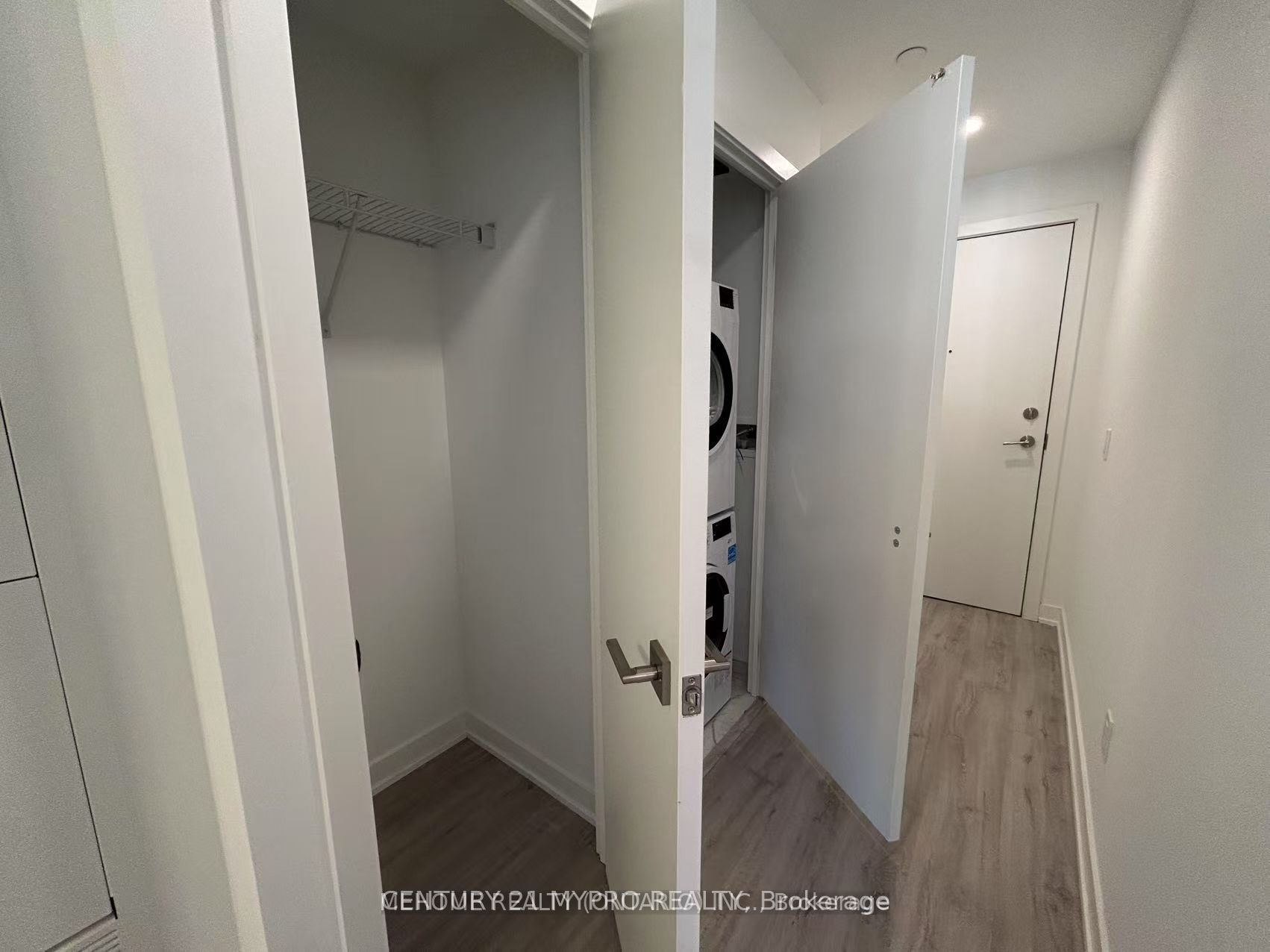 252 Church Street 3105, Toronto, ON M5B 1Z2 photo 2