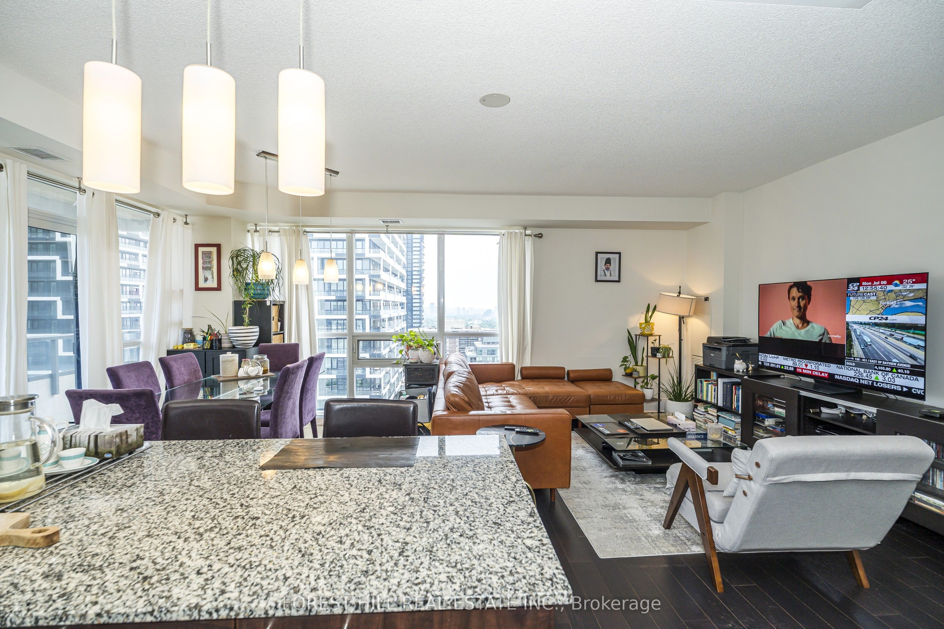 70 Roehampton Avenue 1821, Toronto, ON M4P 1R2 photo 4