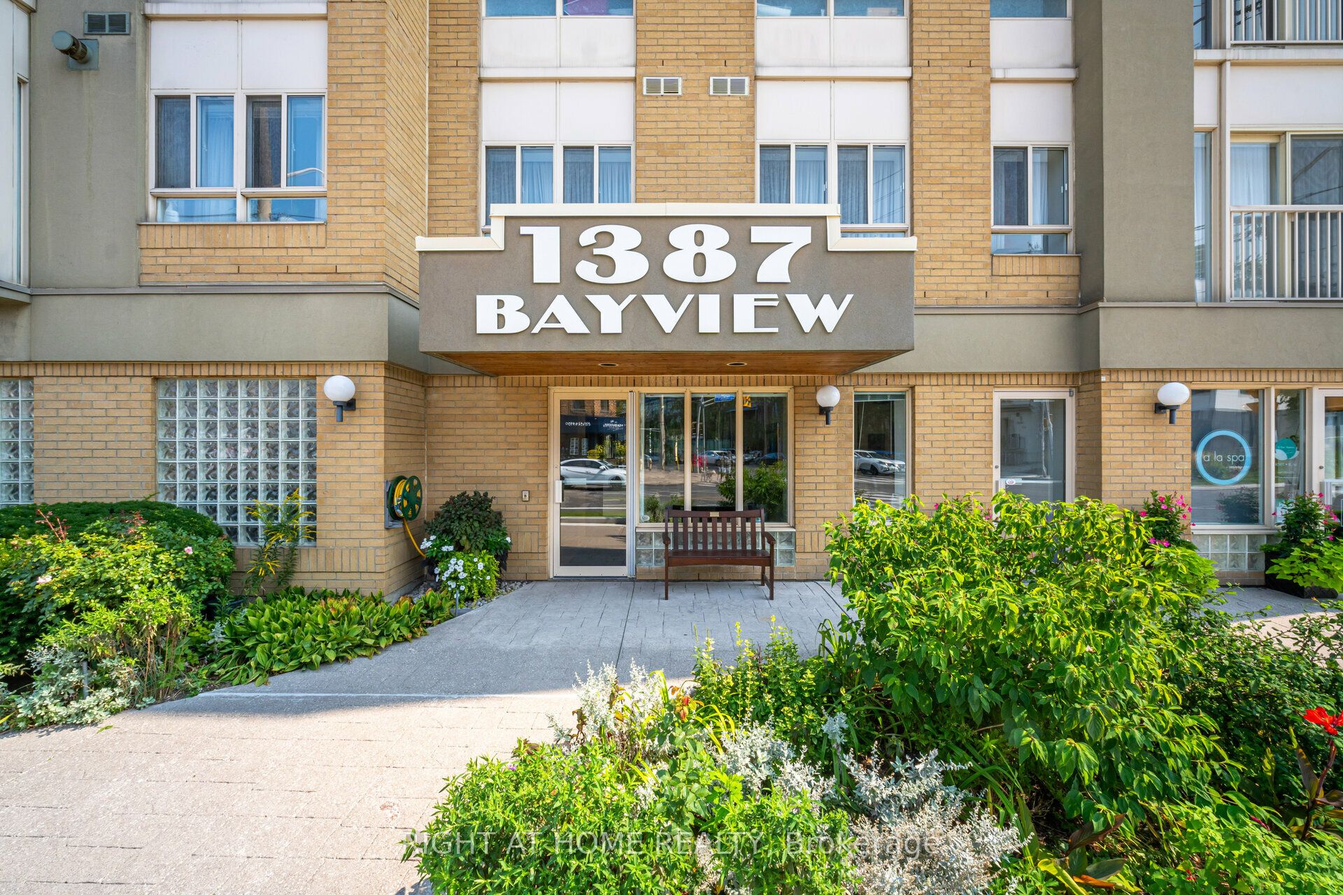 1387 Bayview Avenue 306, Toronto, ON M4G 3A5 photo 2