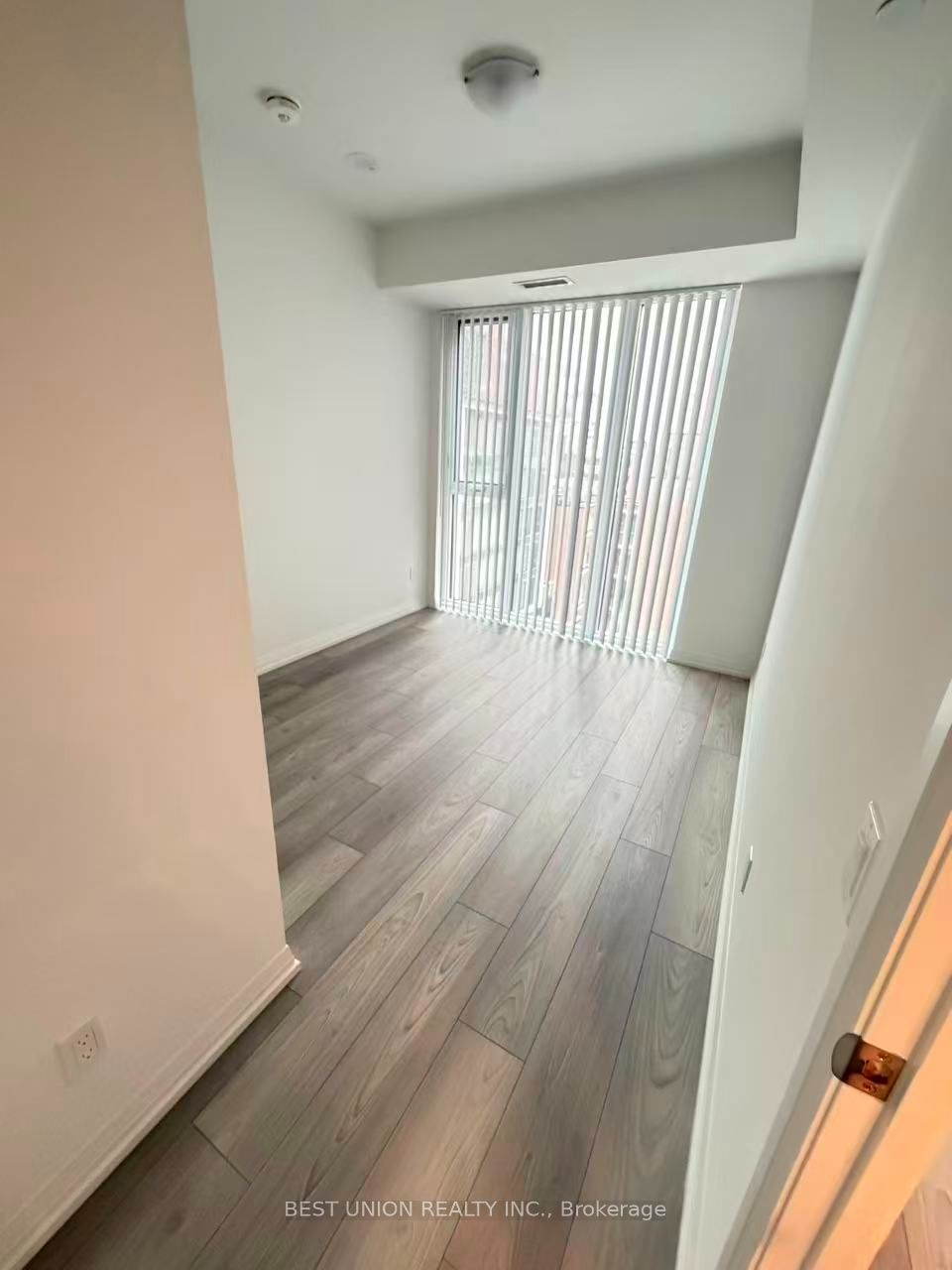 400 King Street 605, Toronto, ON M5V 1K2 photo 3