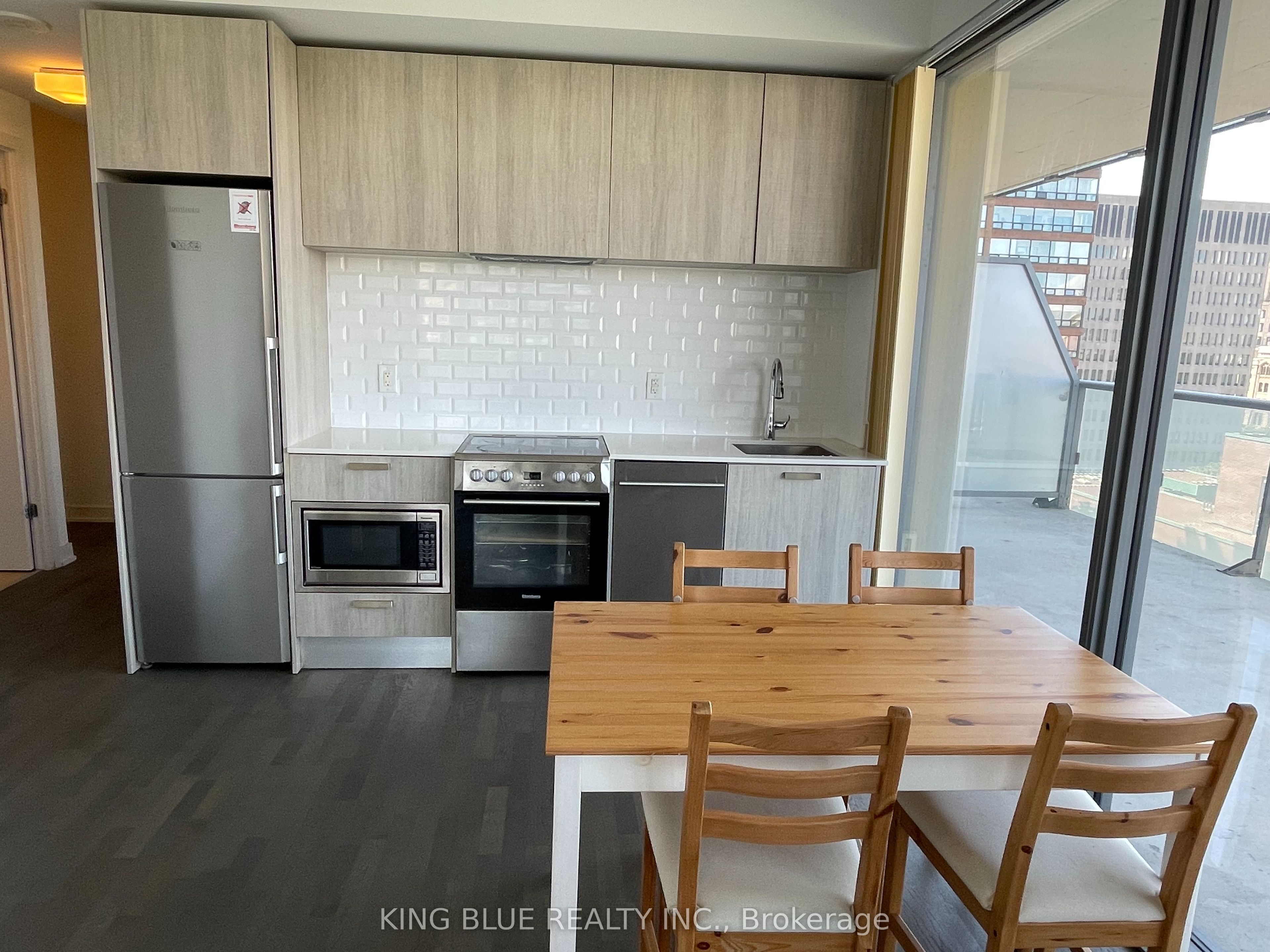 57 St. Joseph Street 1019, Toronto, ON M5S 0C5 photo 4