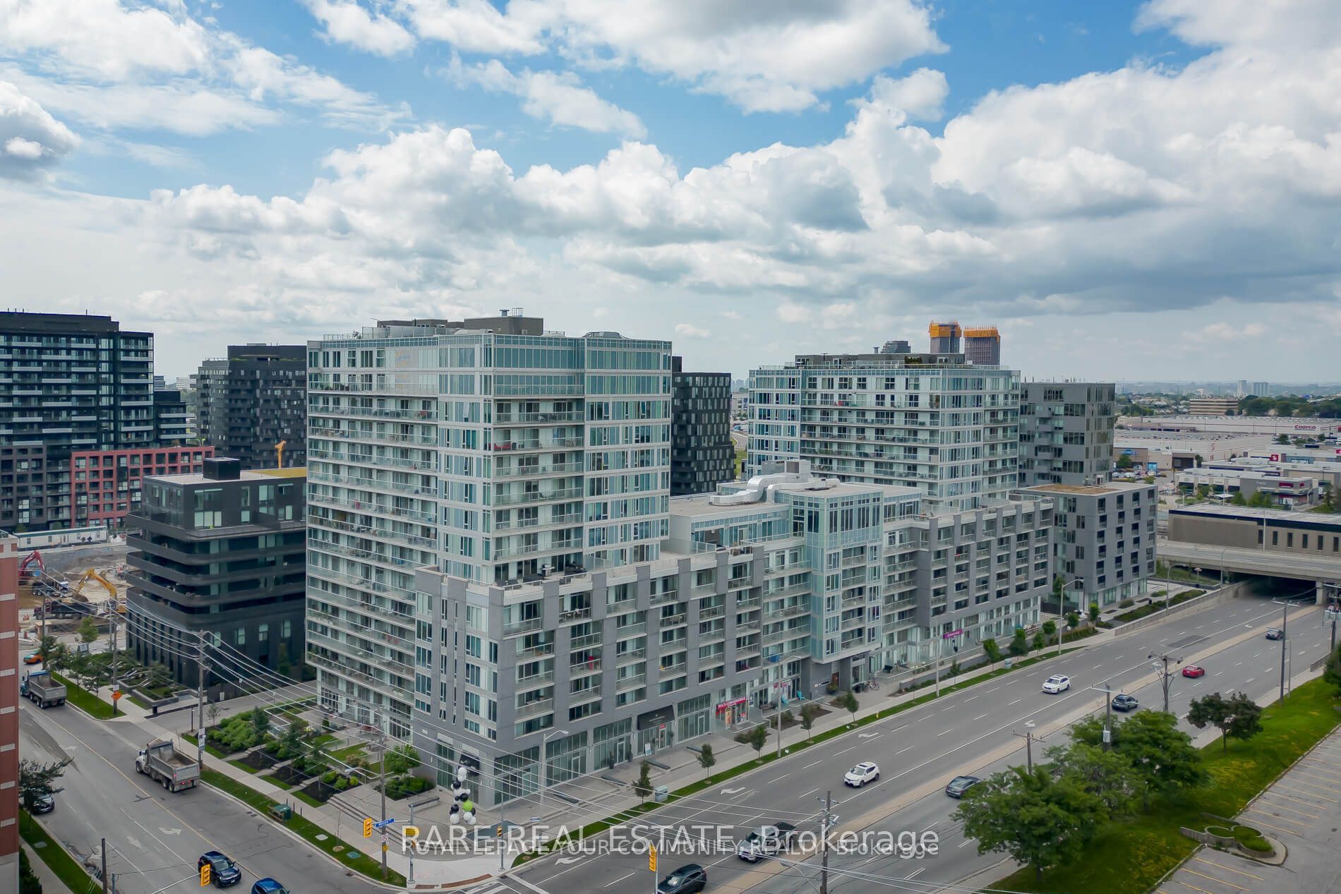 565 Wilson Avenue 320W, Toronto, ON M3H 0C6 photo 2